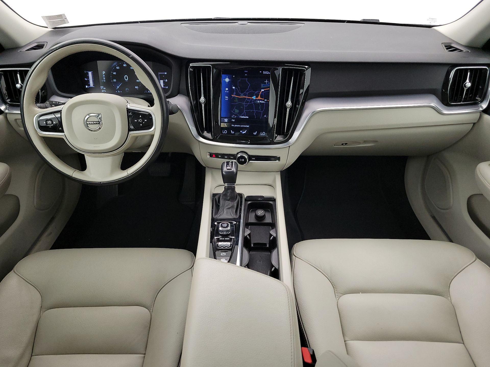 Thumbnail: 2019 Volvo S60 - 9