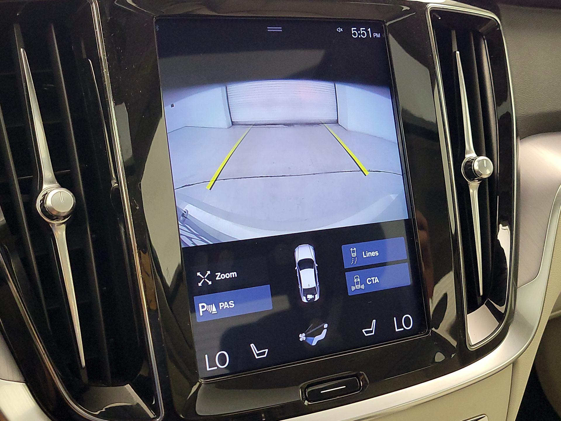 Thumbnail: 2019 Volvo S60 - 15