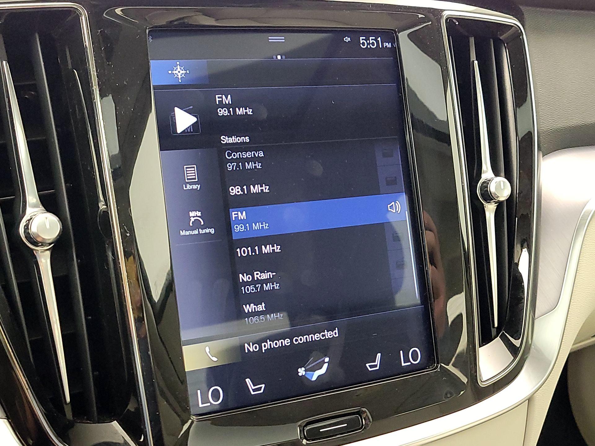 Thumbnail: 2019 Volvo S60 - 16