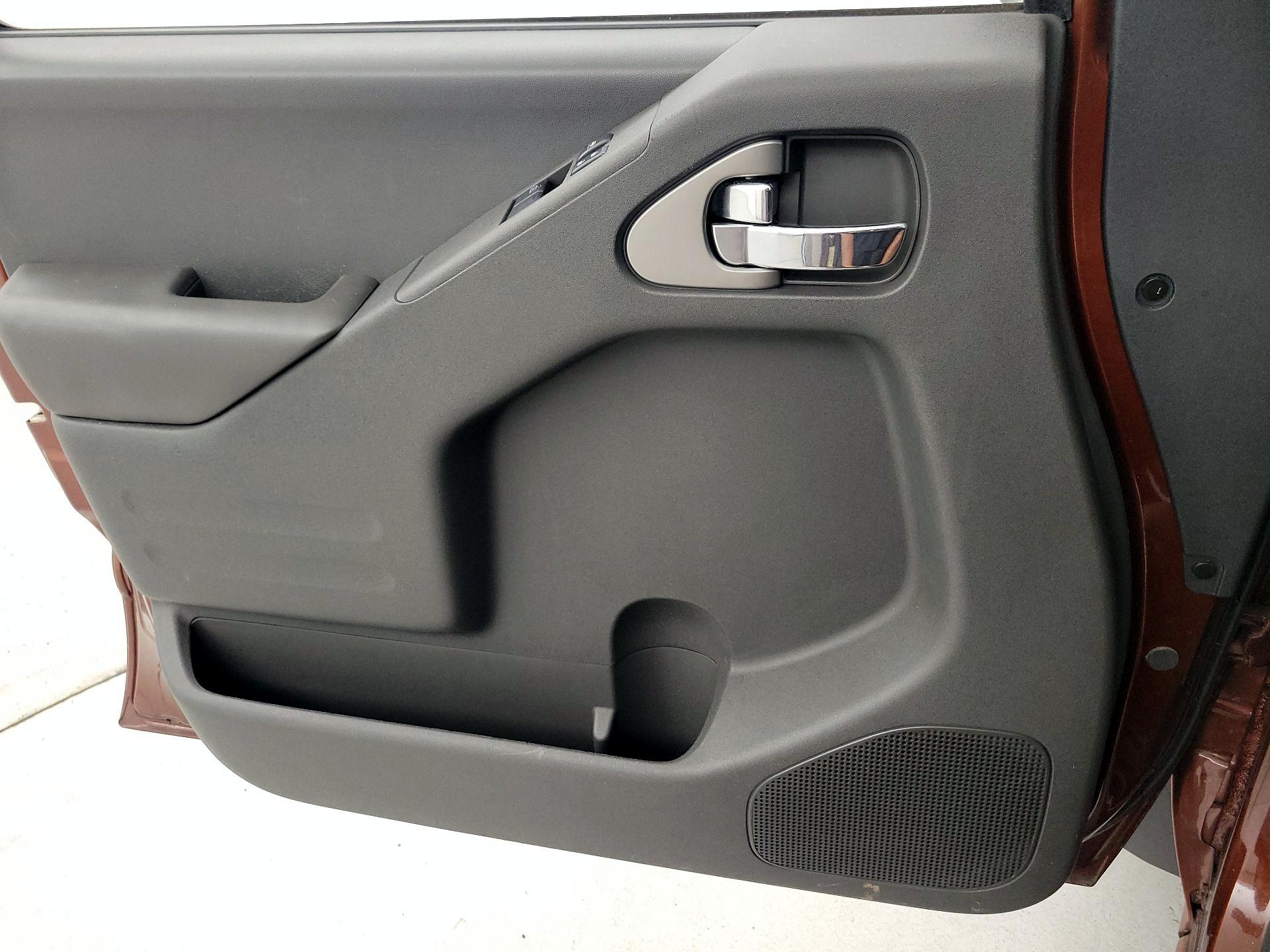 Thumbnail: 2018 Nissan Frontier - 12
