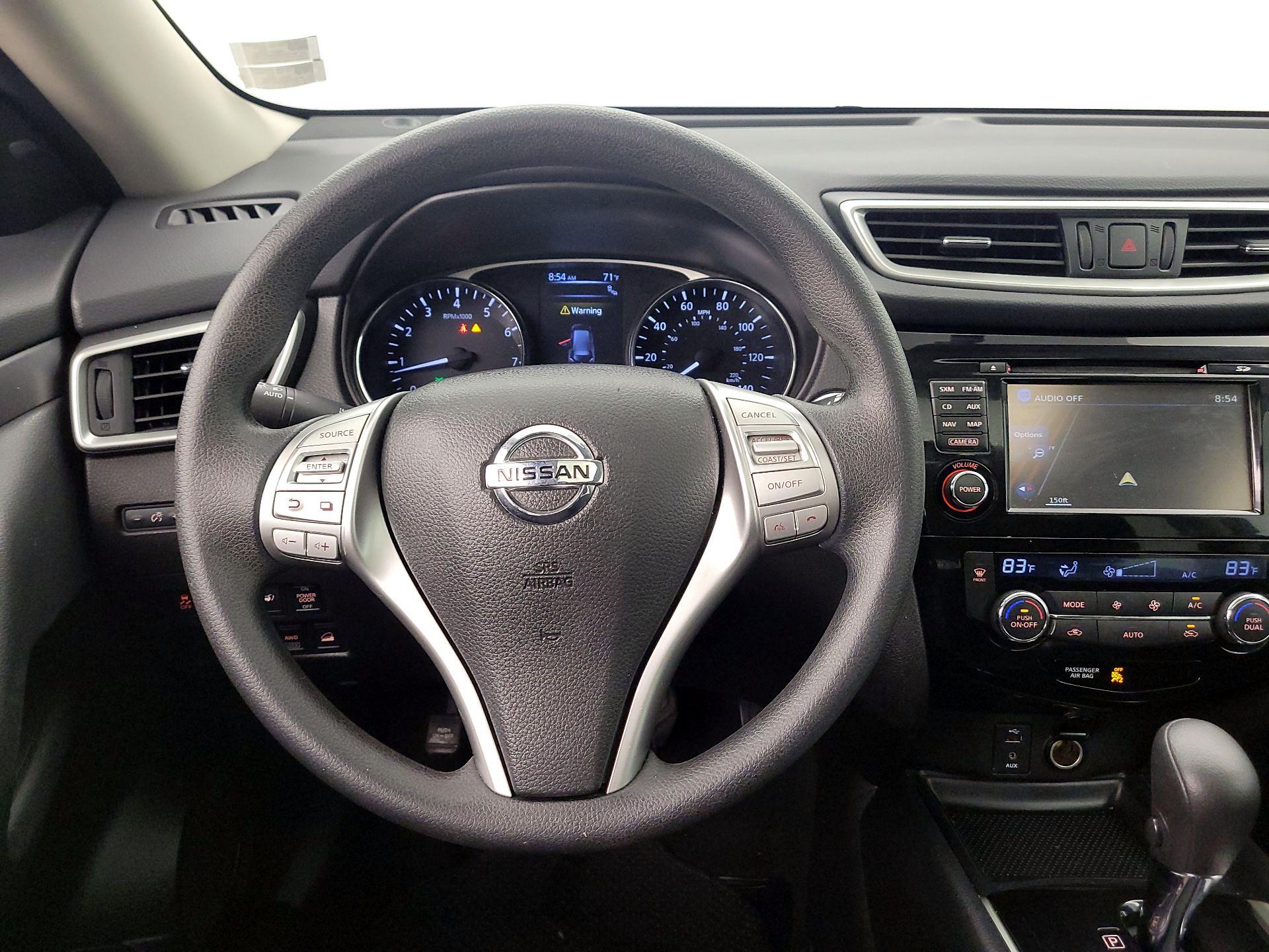 Thumbnail: 2016 Nissan Rogue - 10