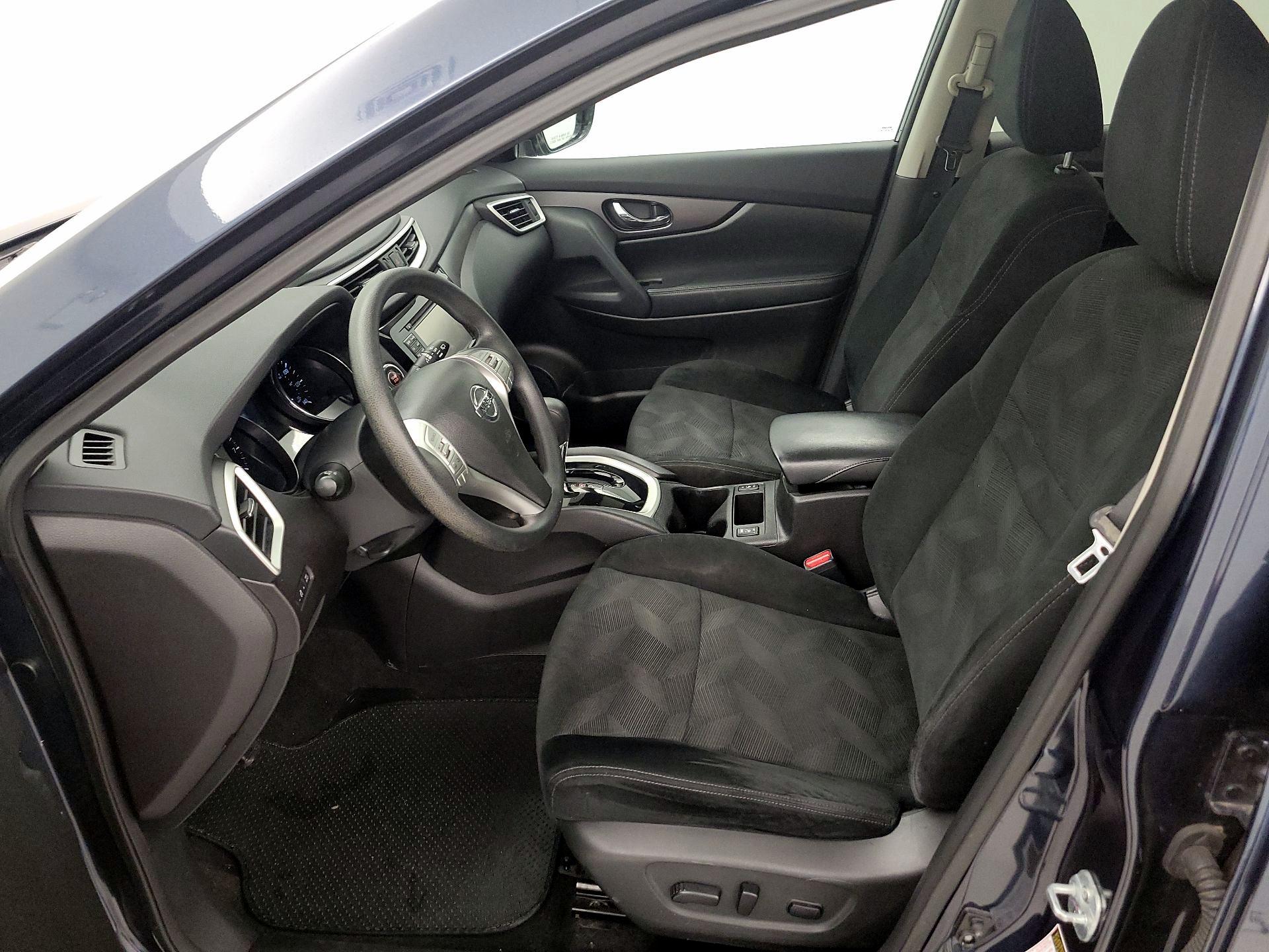 Thumbnail: 2016 Nissan Rogue - 11