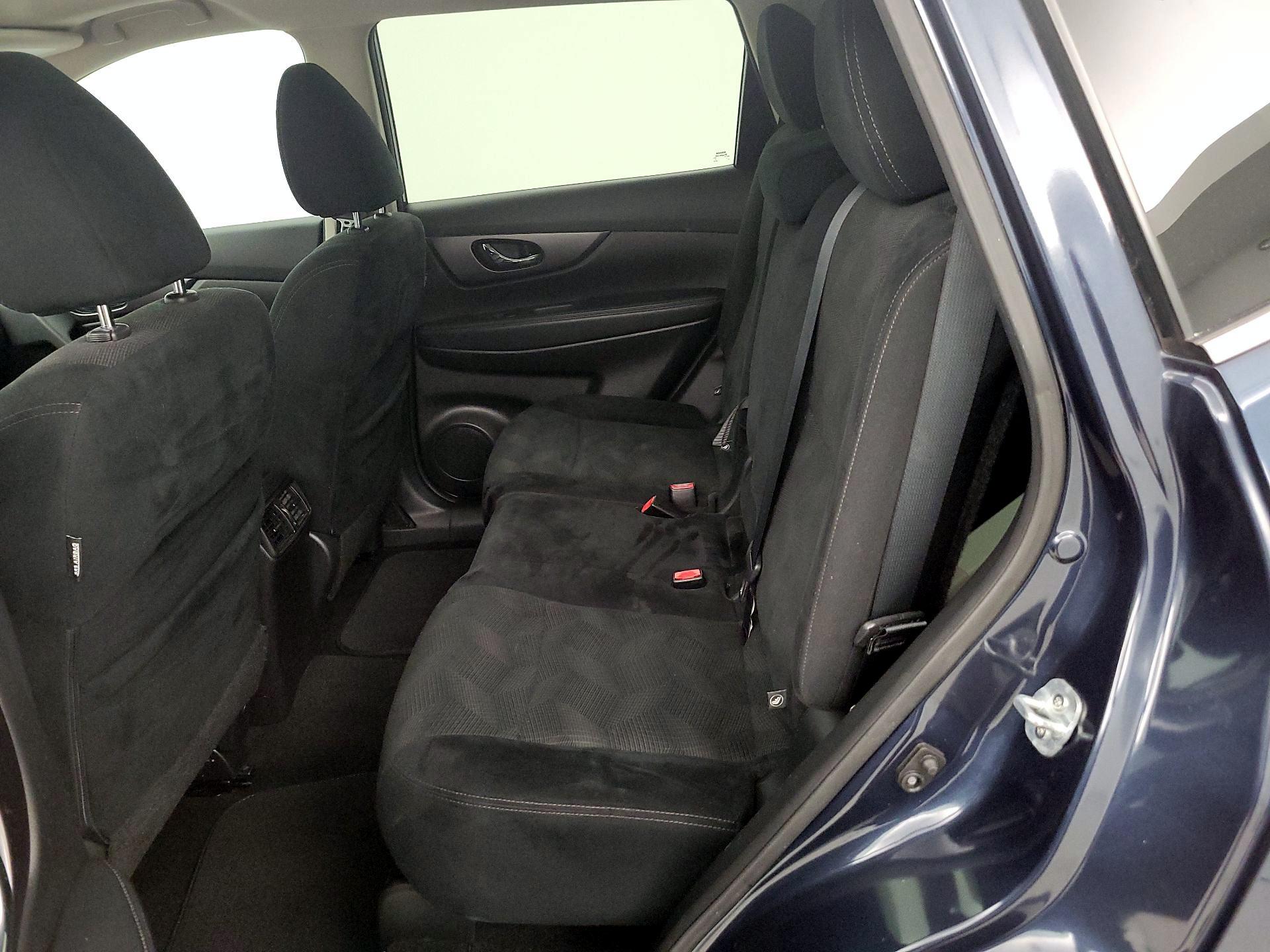 Thumbnail: 2016 Nissan Rogue - 20