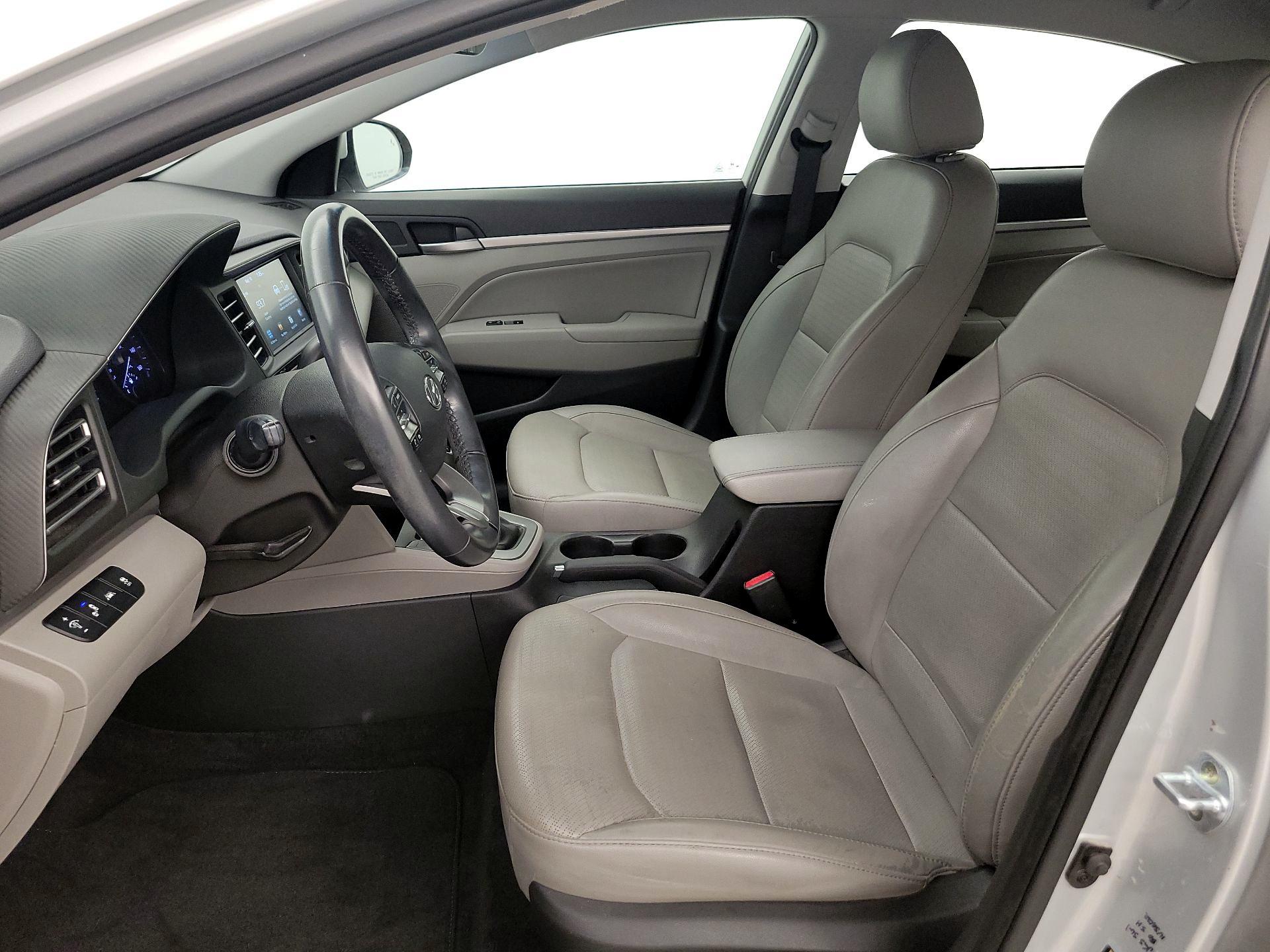 Thumbnail: 2019 Hyundai Elantra - 11