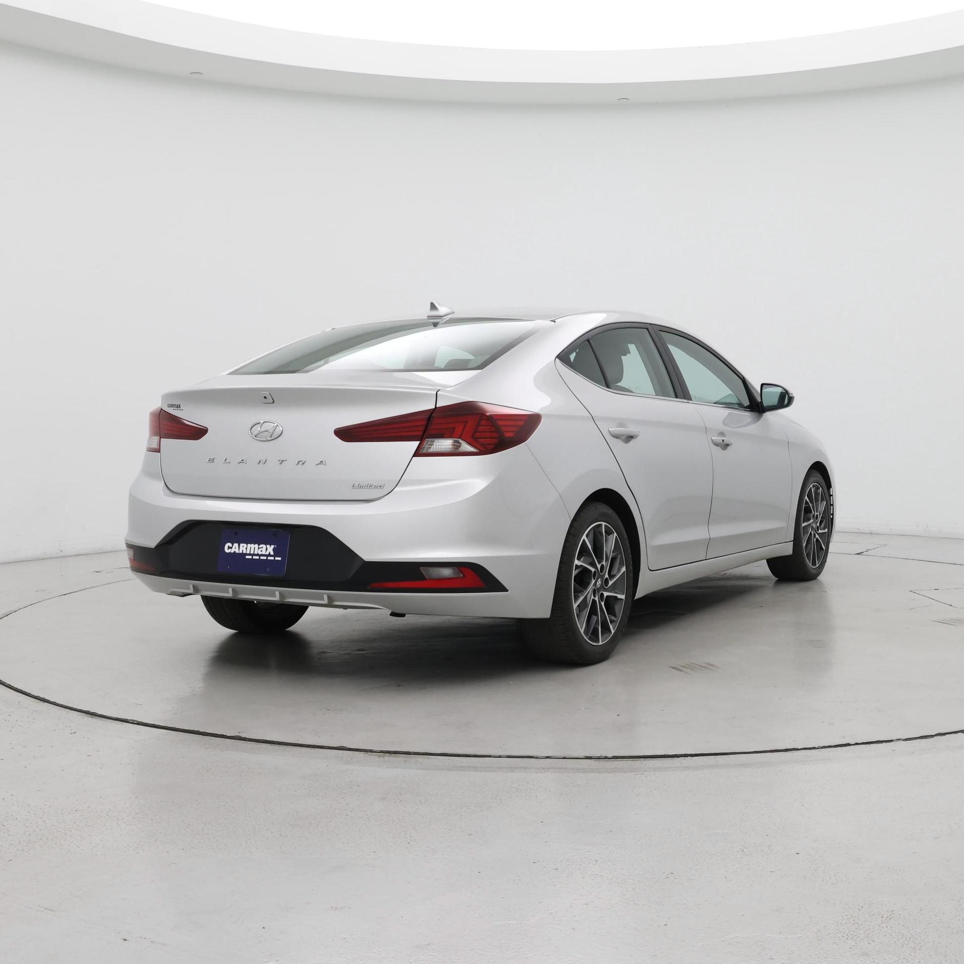 Thumbnail: 2019 Hyundai Elantra - 8
