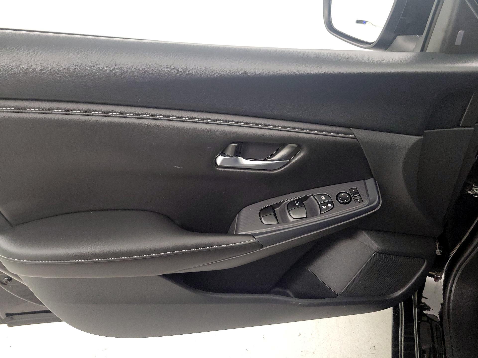 Thumbnail: 2023 Nissan Sentra - 12