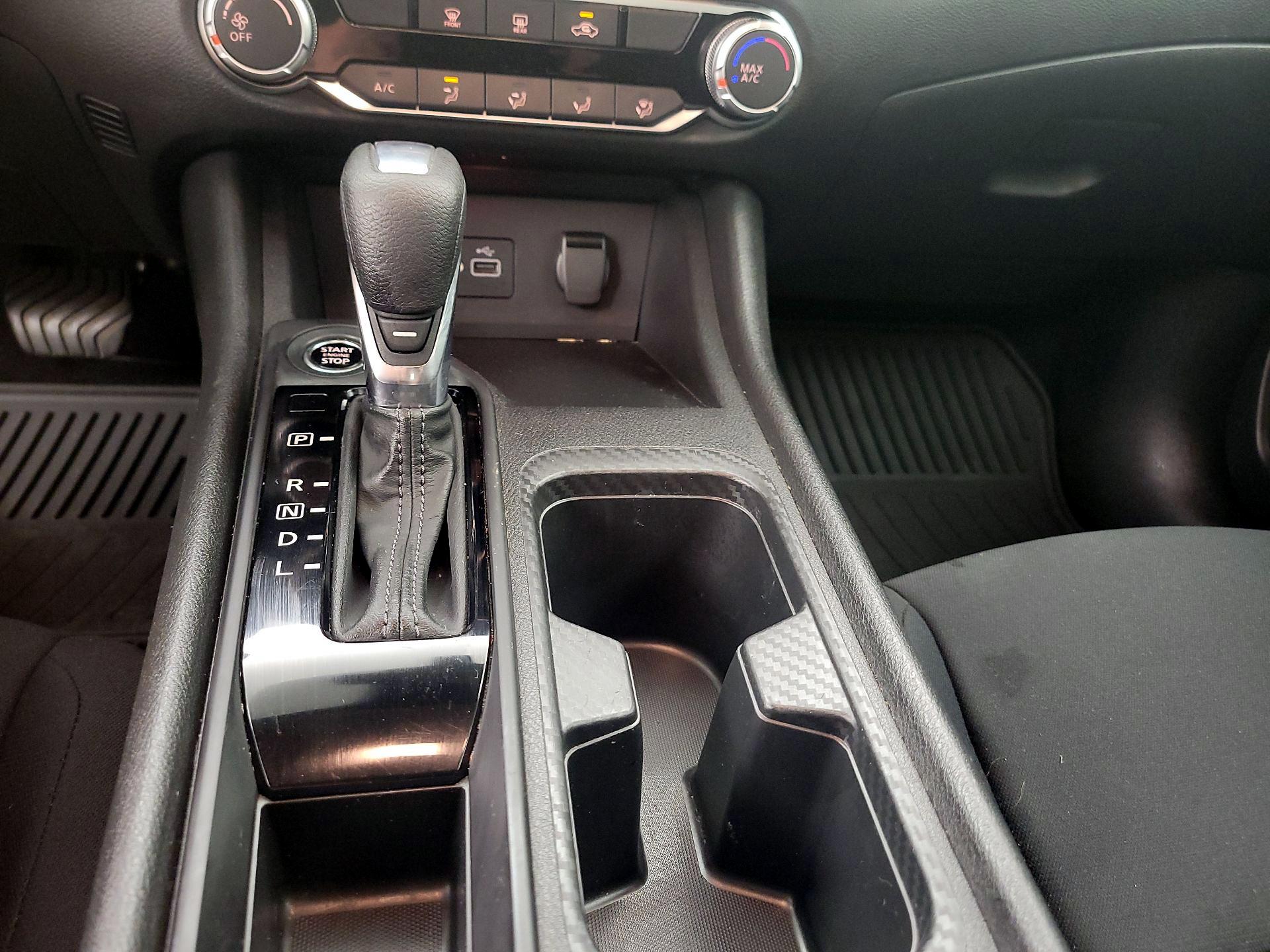 Thumbnail: 2023 Nissan Sentra - 17