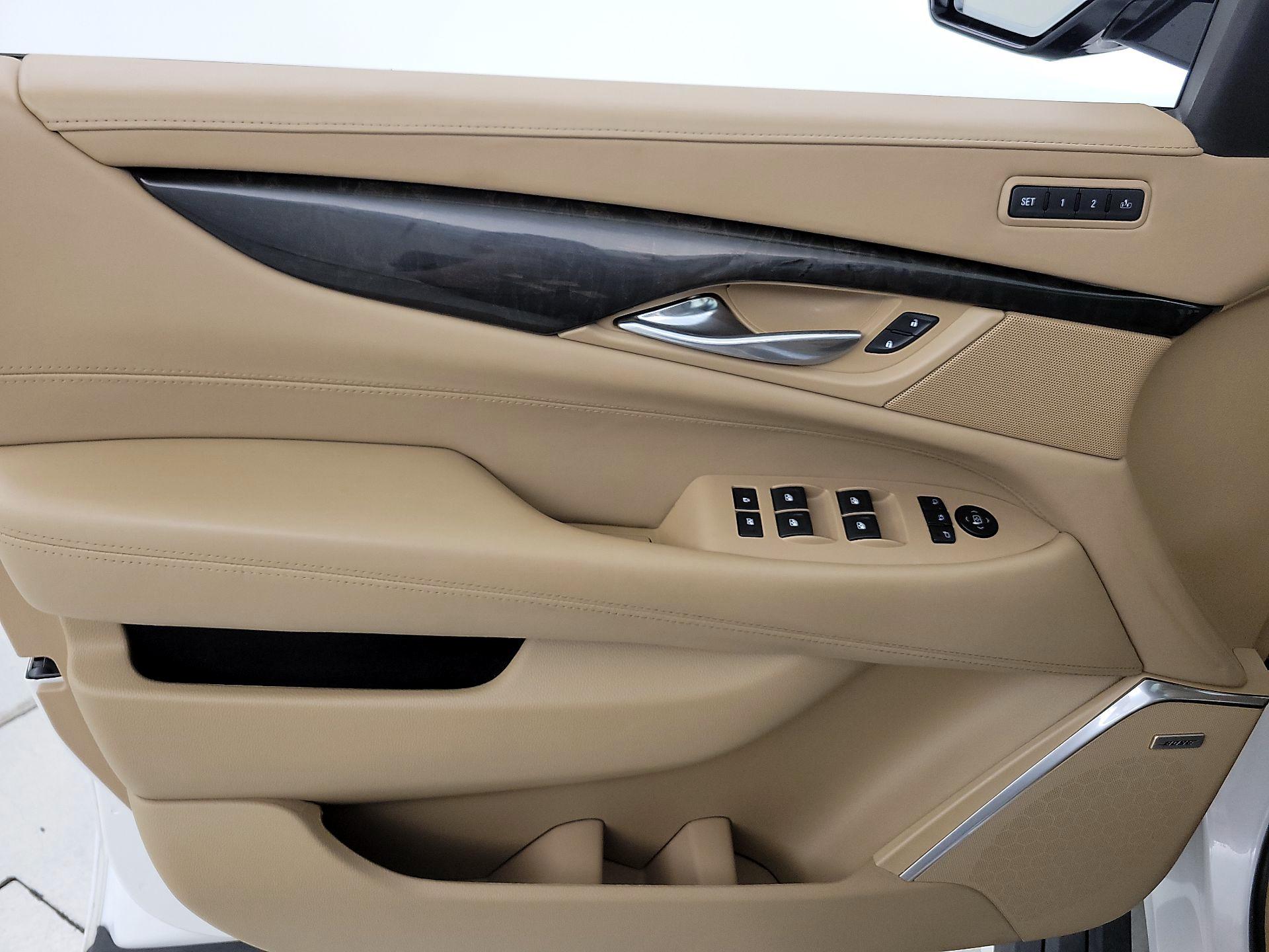 Thumbnail: 2018 Cadillac Escalade - 12