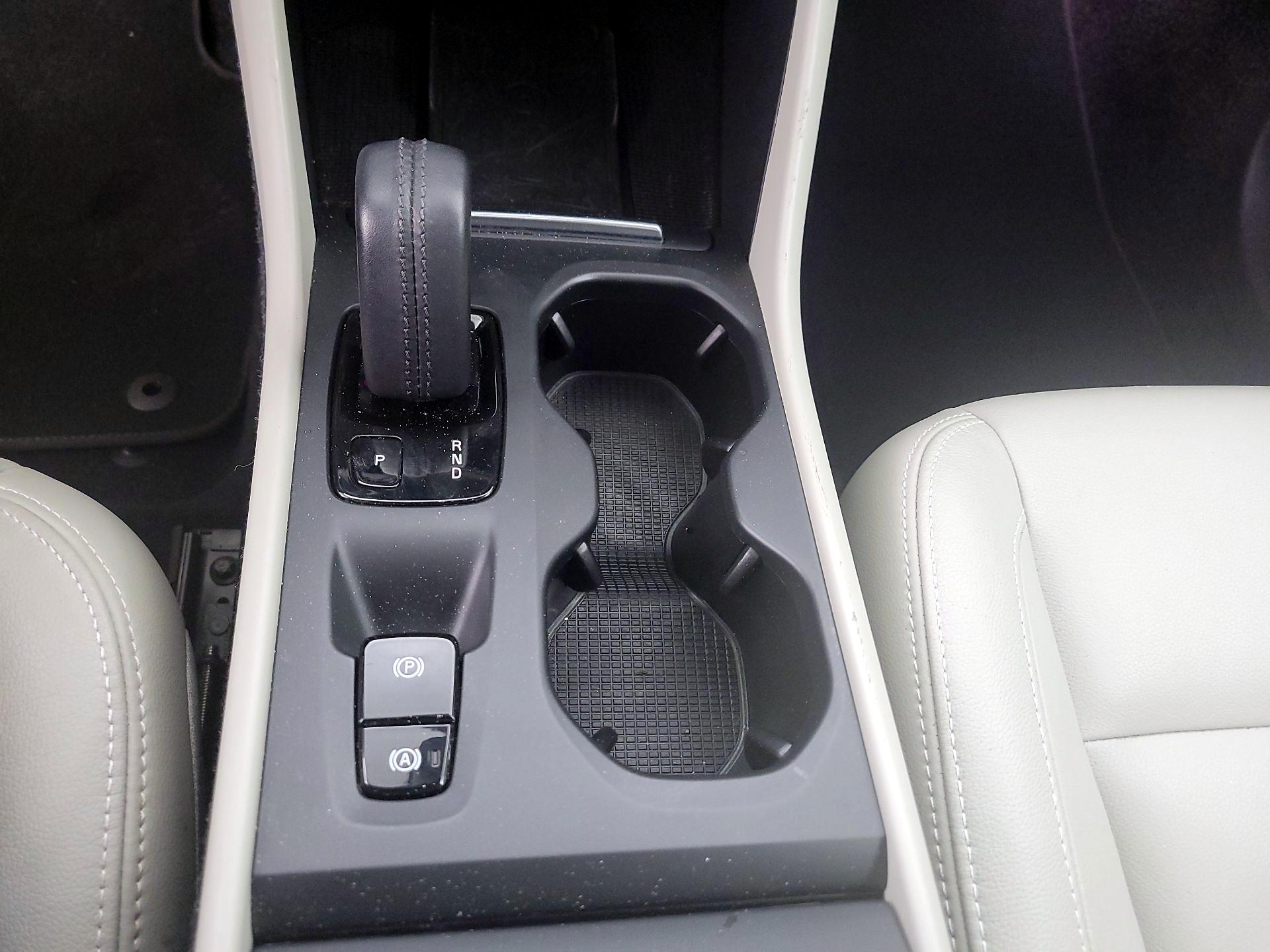 Thumbnail: 2020 Volvo XC40 - 17