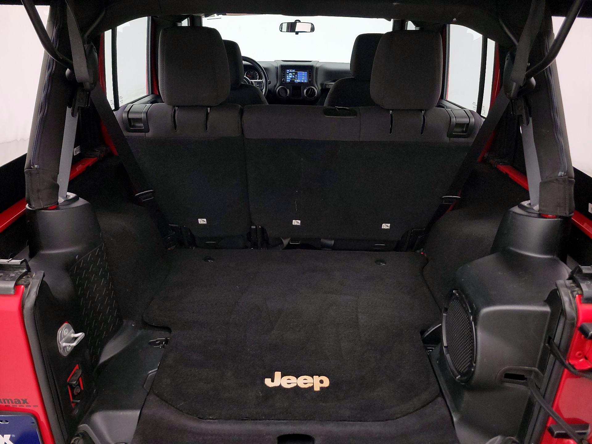 Thumbnail: 2014 Jeep Wrangler - 18