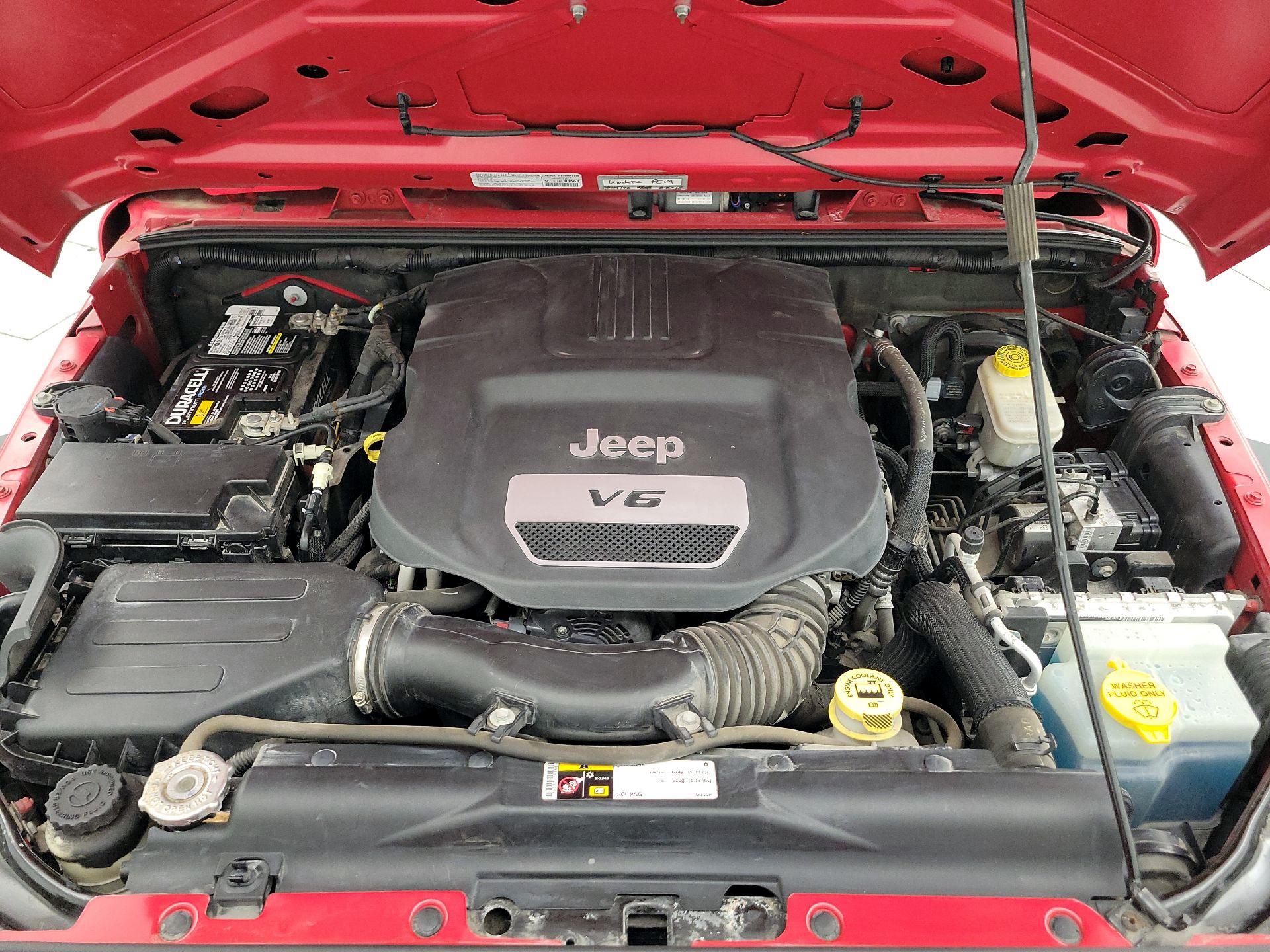 Thumbnail: 2014 Jeep Wrangler - 19