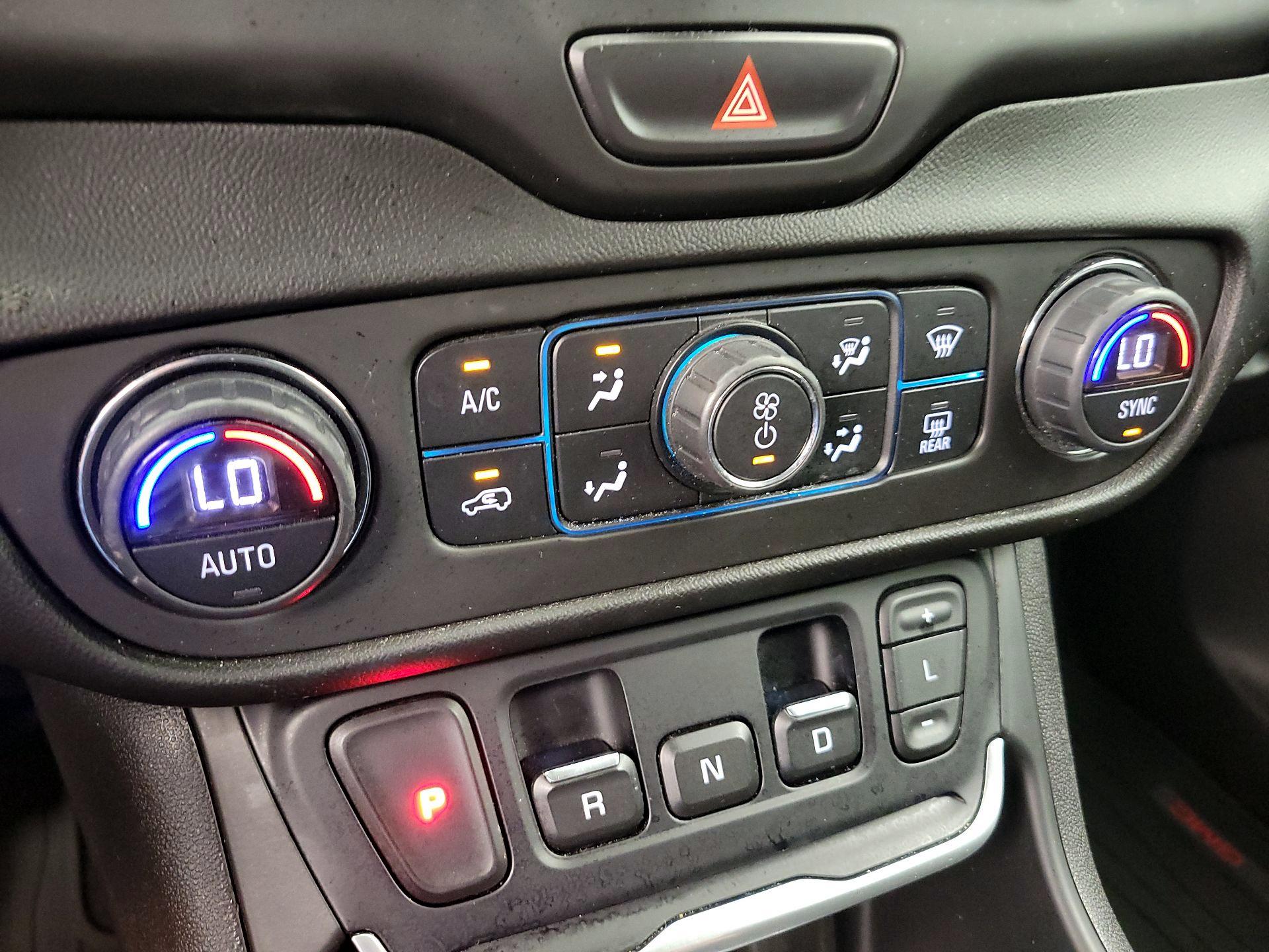 Thumbnail: 2019 GMC Terrain - 16