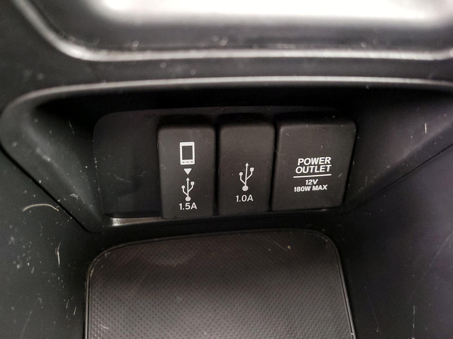Thumbnail: 2017 Honda CR-V - 18
