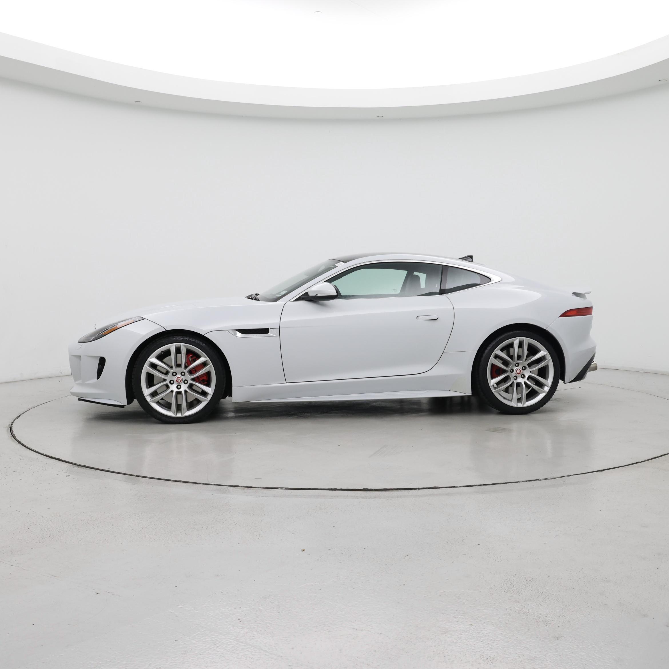 Thumbnail: 2016 Jaguar F-Type - 3