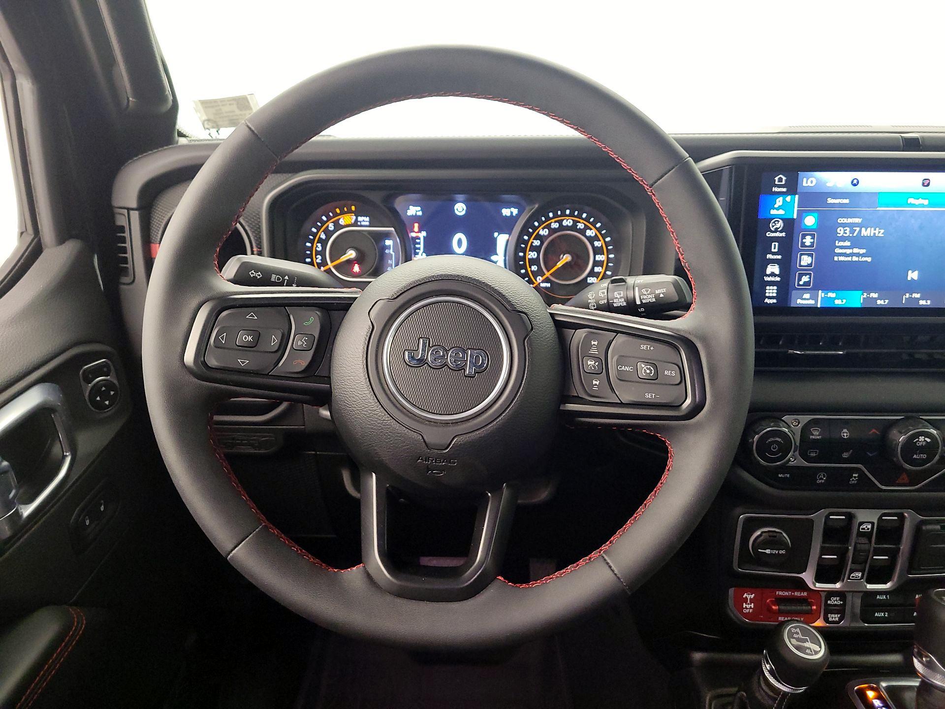 Thumbnail: 2025 Jeep Wrangler - 10