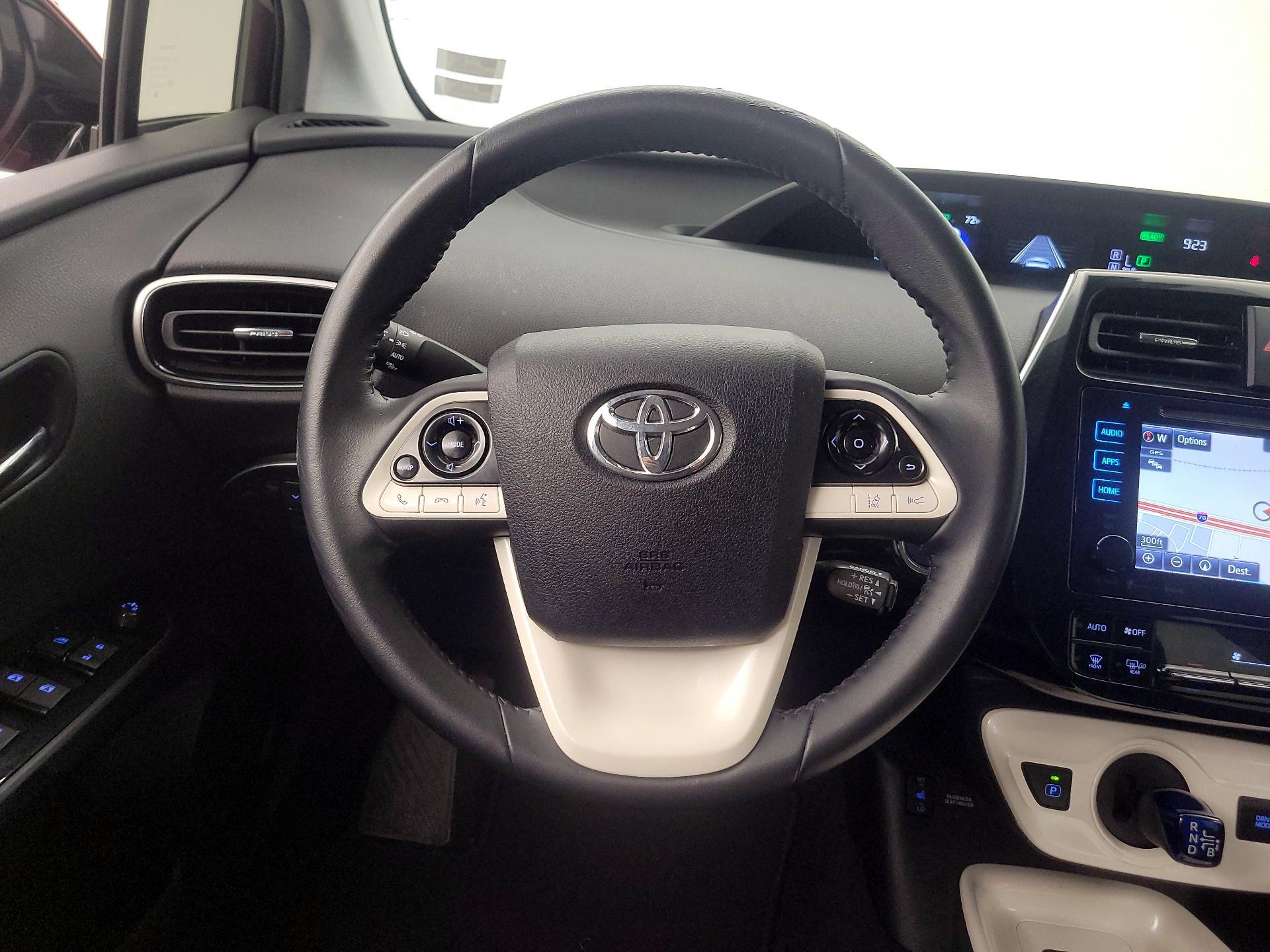 Thumbnail: 2017 Toyota Prius - 10