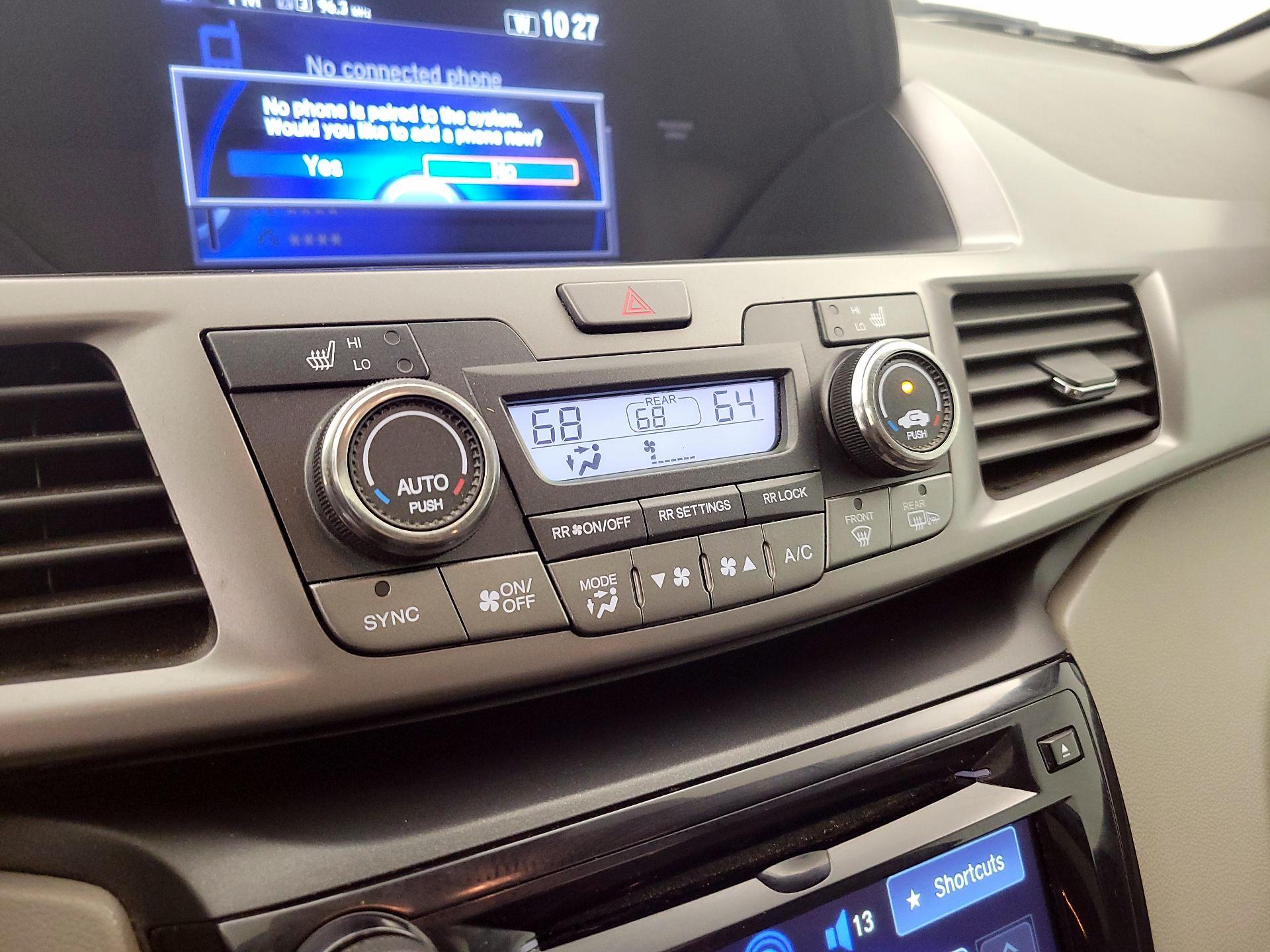 Thumbnail: 2015 Honda Odyssey - 16