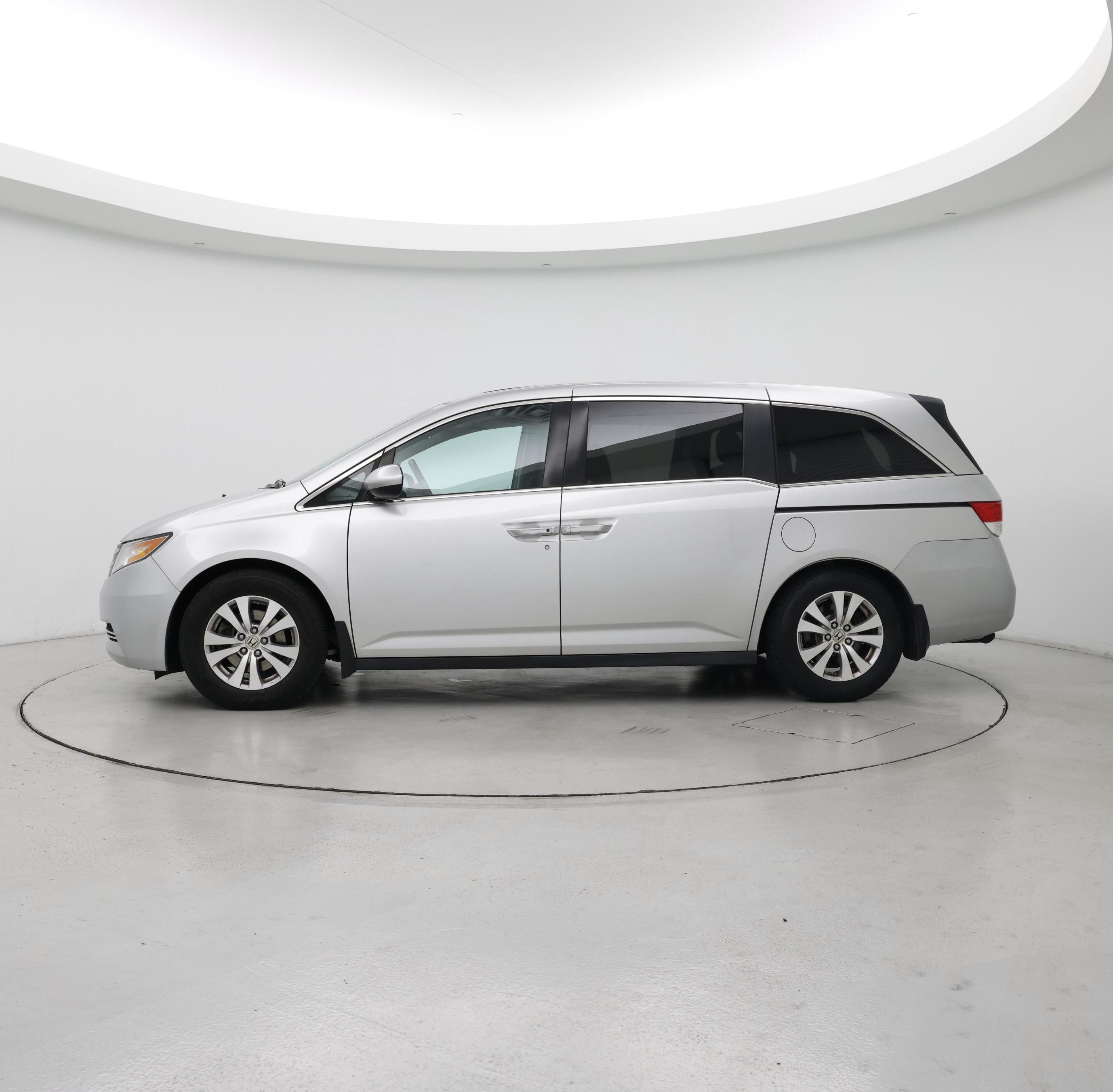 Thumbnail: 2015 Honda Odyssey - 3