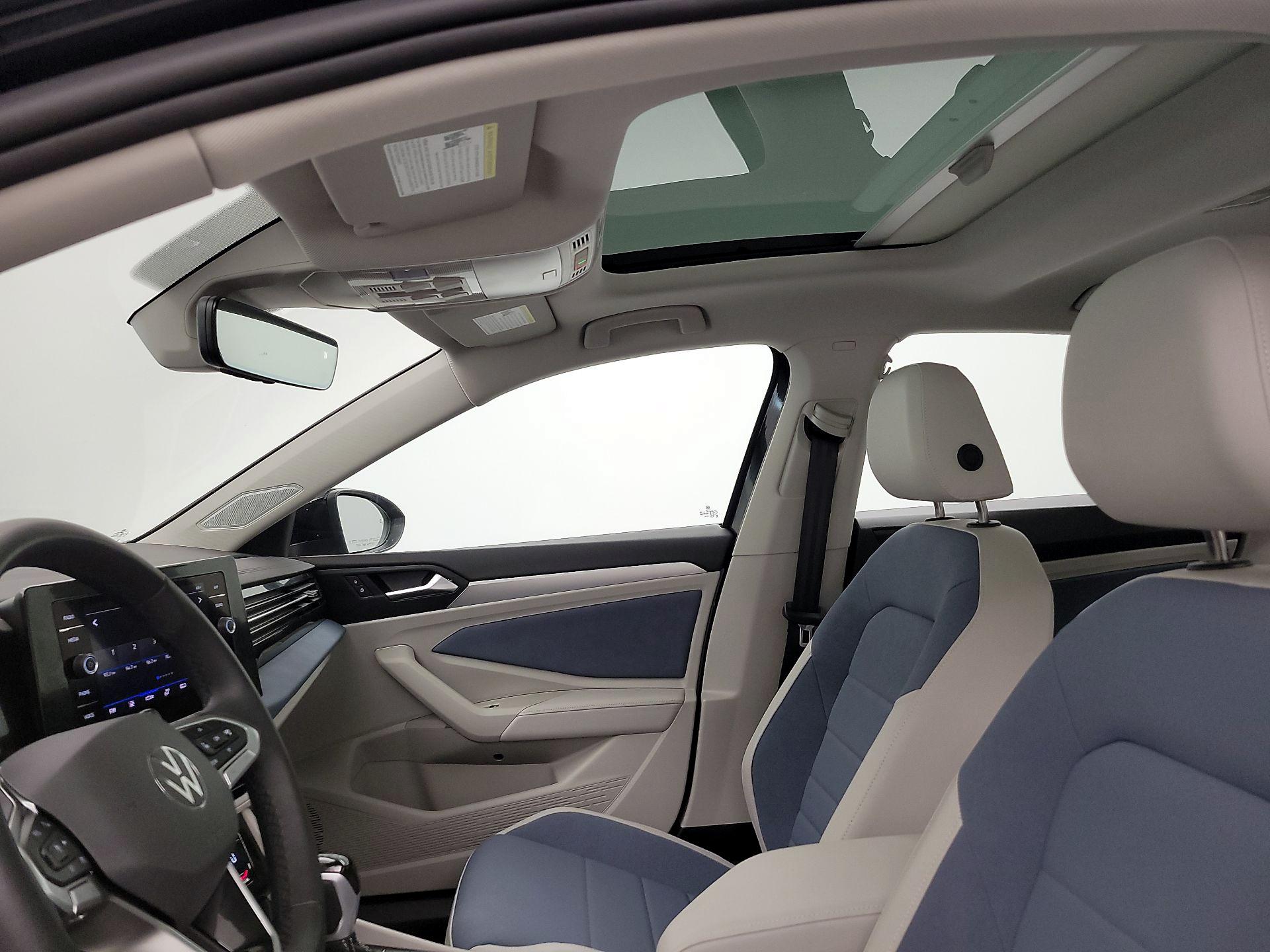 Thumbnail: 2025 Volkswagen Jetta - 19