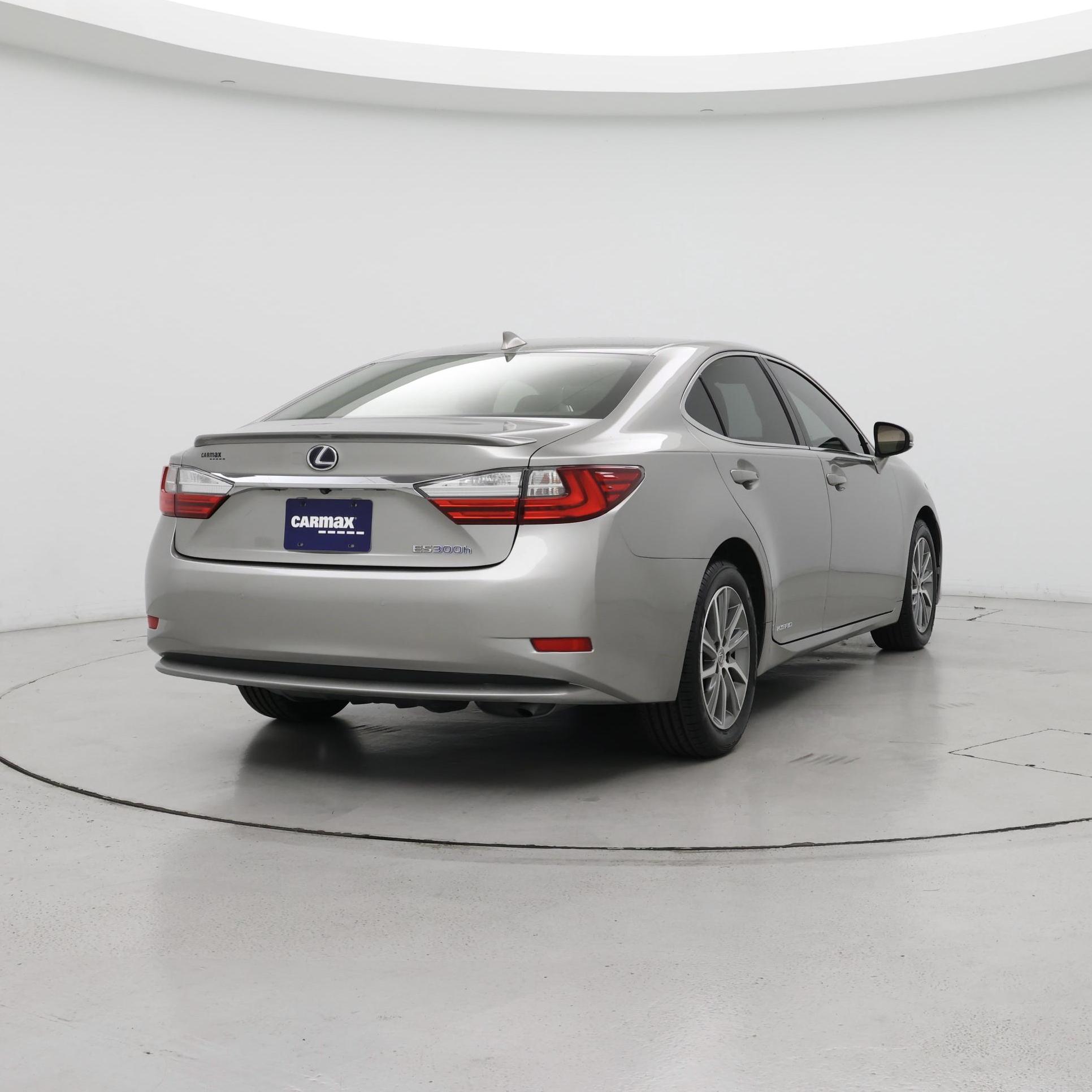 Thumbnail: 2016 Lexus ES - 8