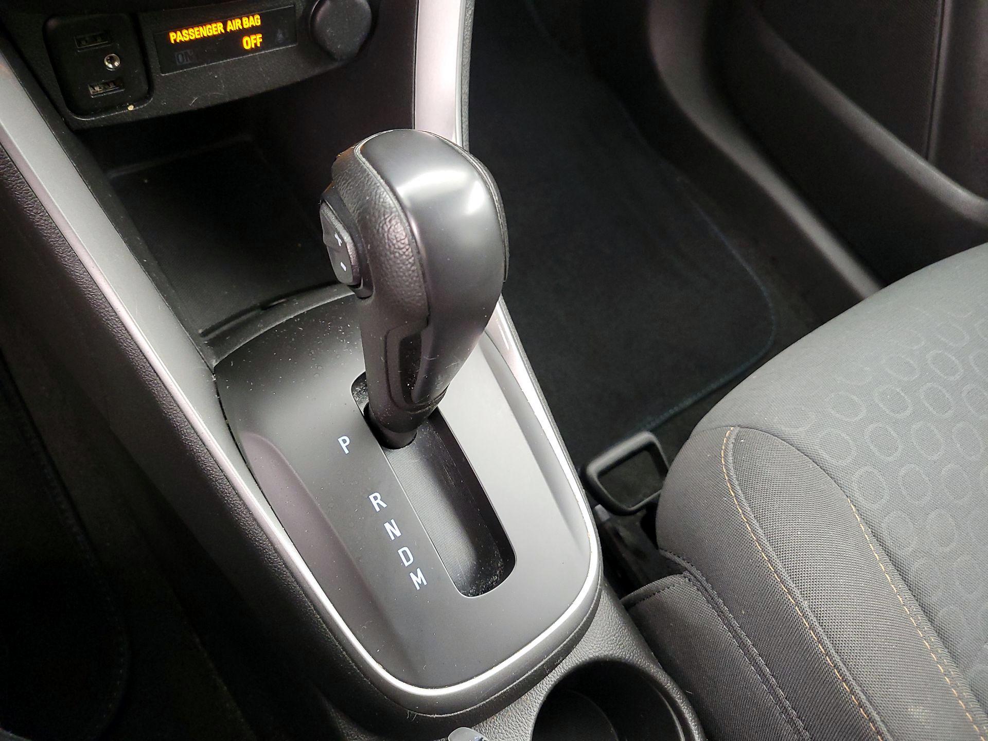 Thumbnail: 2021 Chevrolet Trax - 17