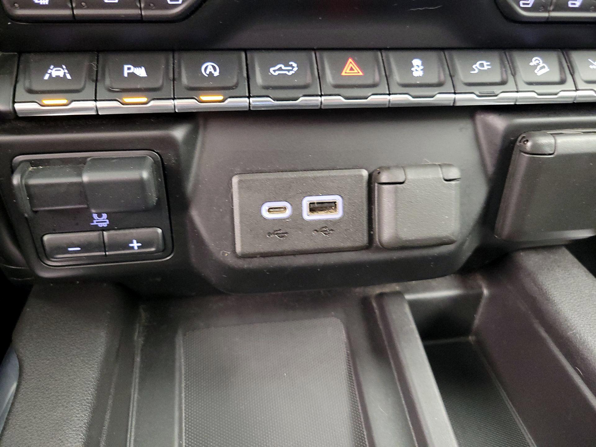 Thumbnail: 2021 GMC Sierra 1500 - 19