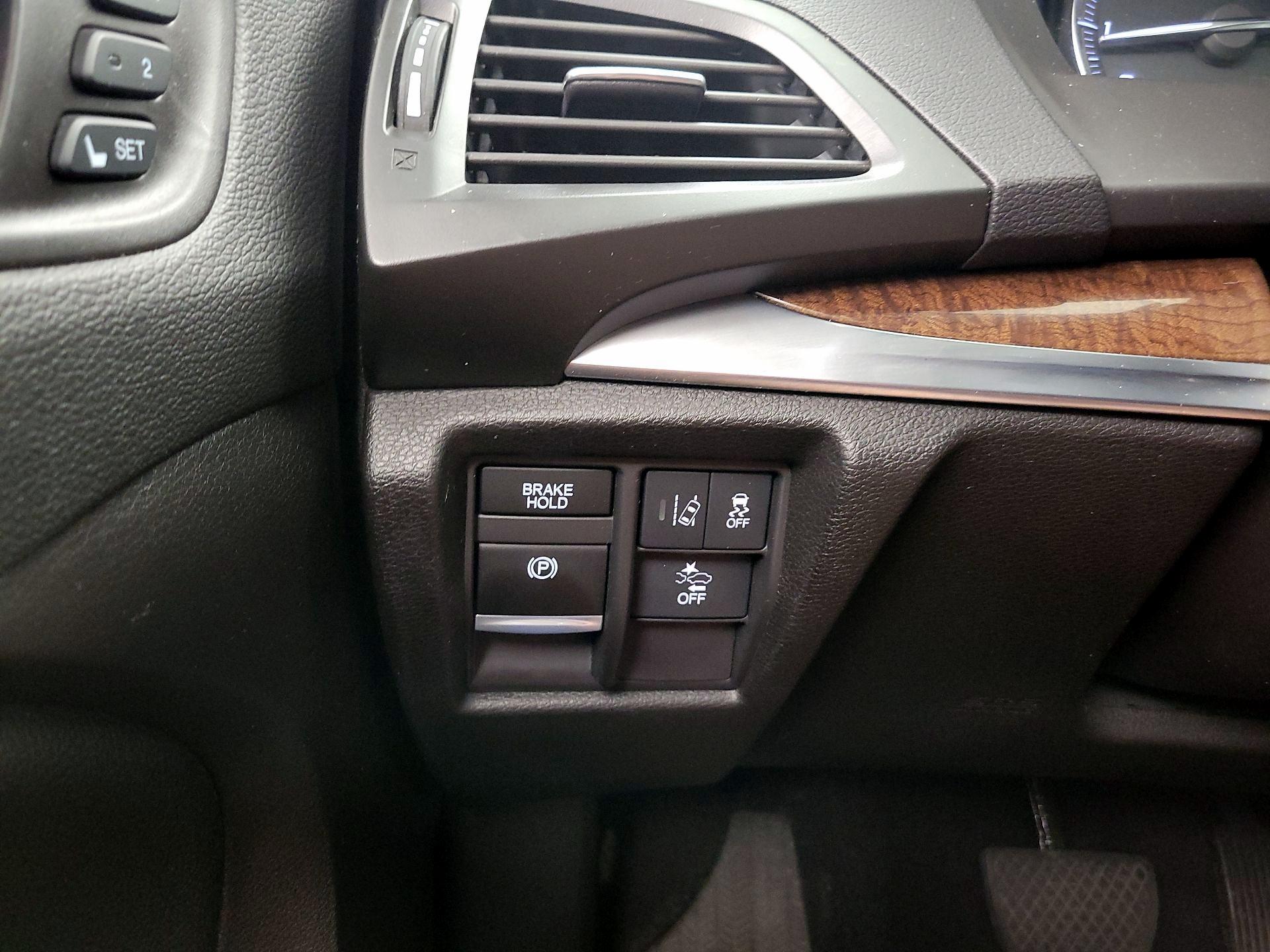 Thumbnail: 2019 Acura MDX - 13