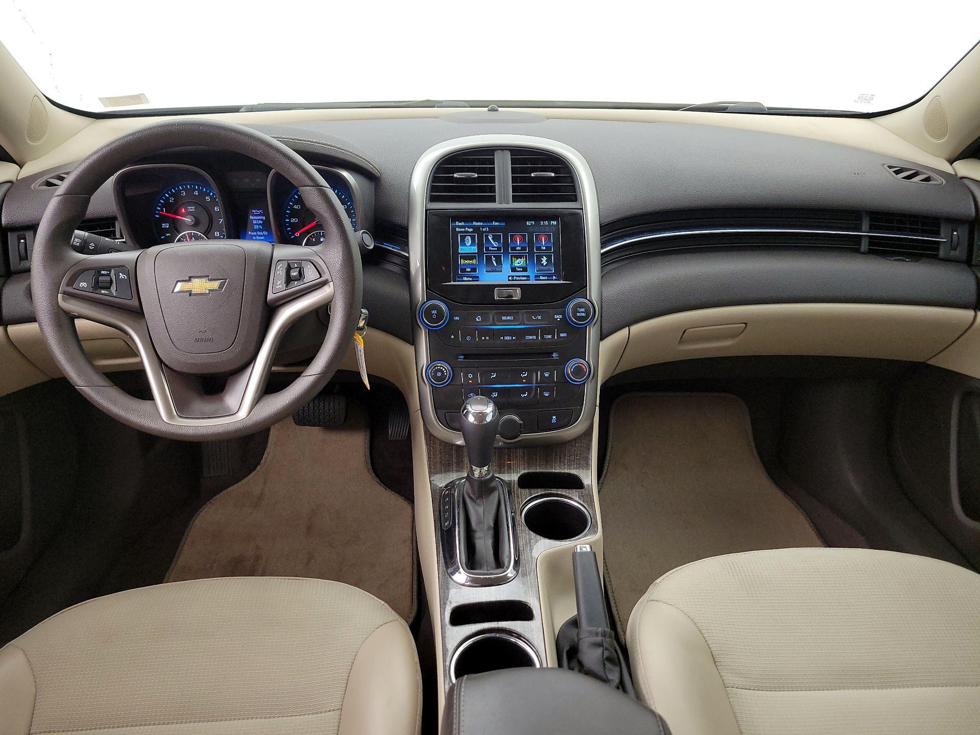Thumbnail: 2015 Chevrolet Malibu - 9