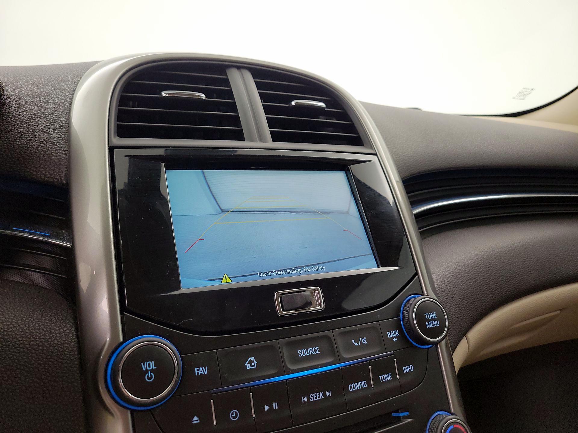 Thumbnail: 2015 Chevrolet Malibu - 14