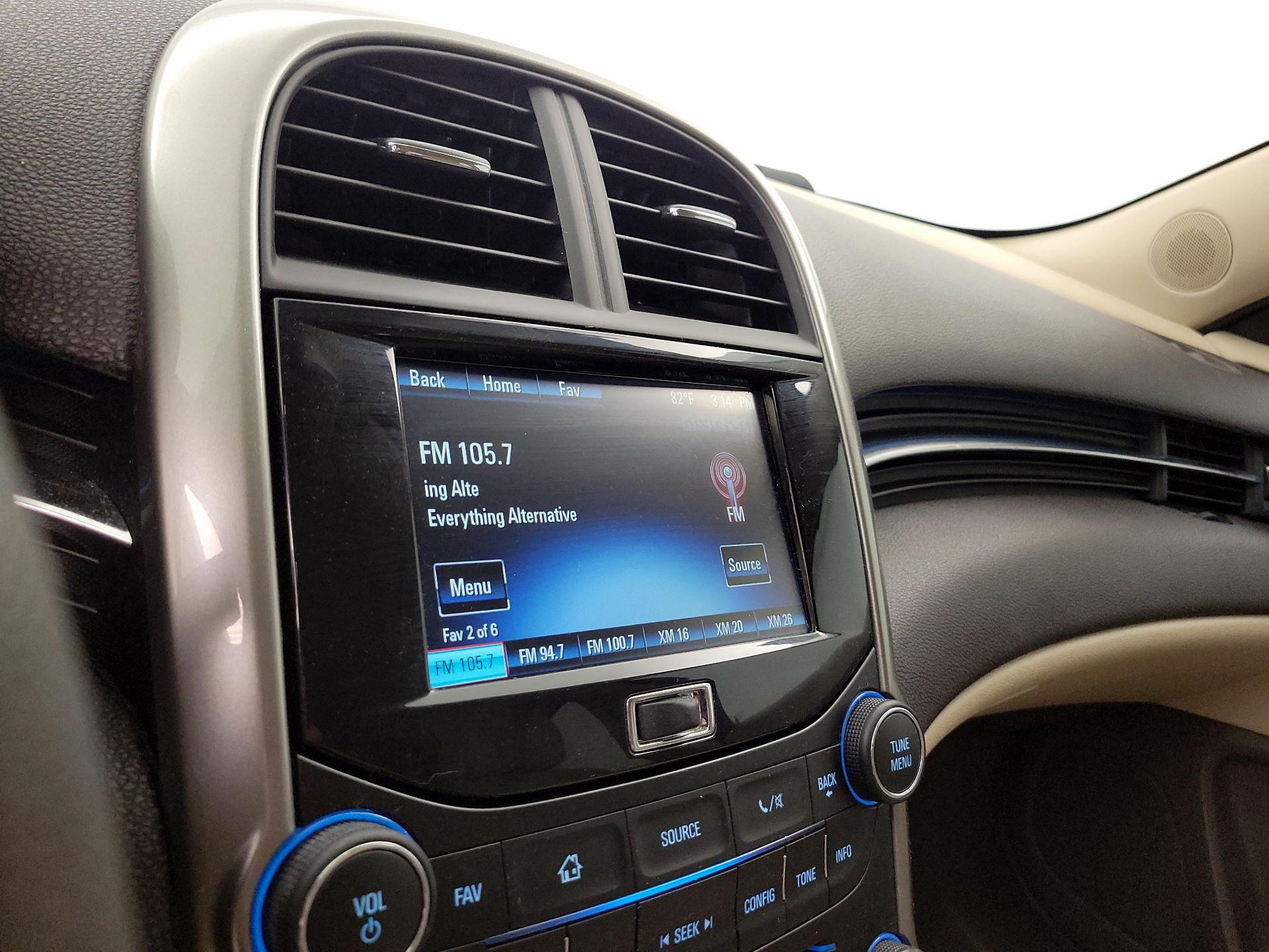 Thumbnail: 2015 Chevrolet Malibu - 15