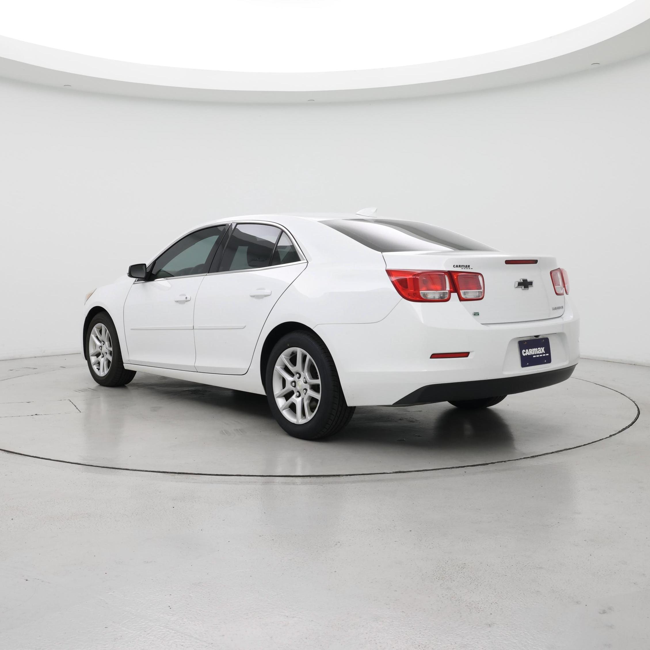 Thumbnail: 2015 Chevrolet Malibu - 2
