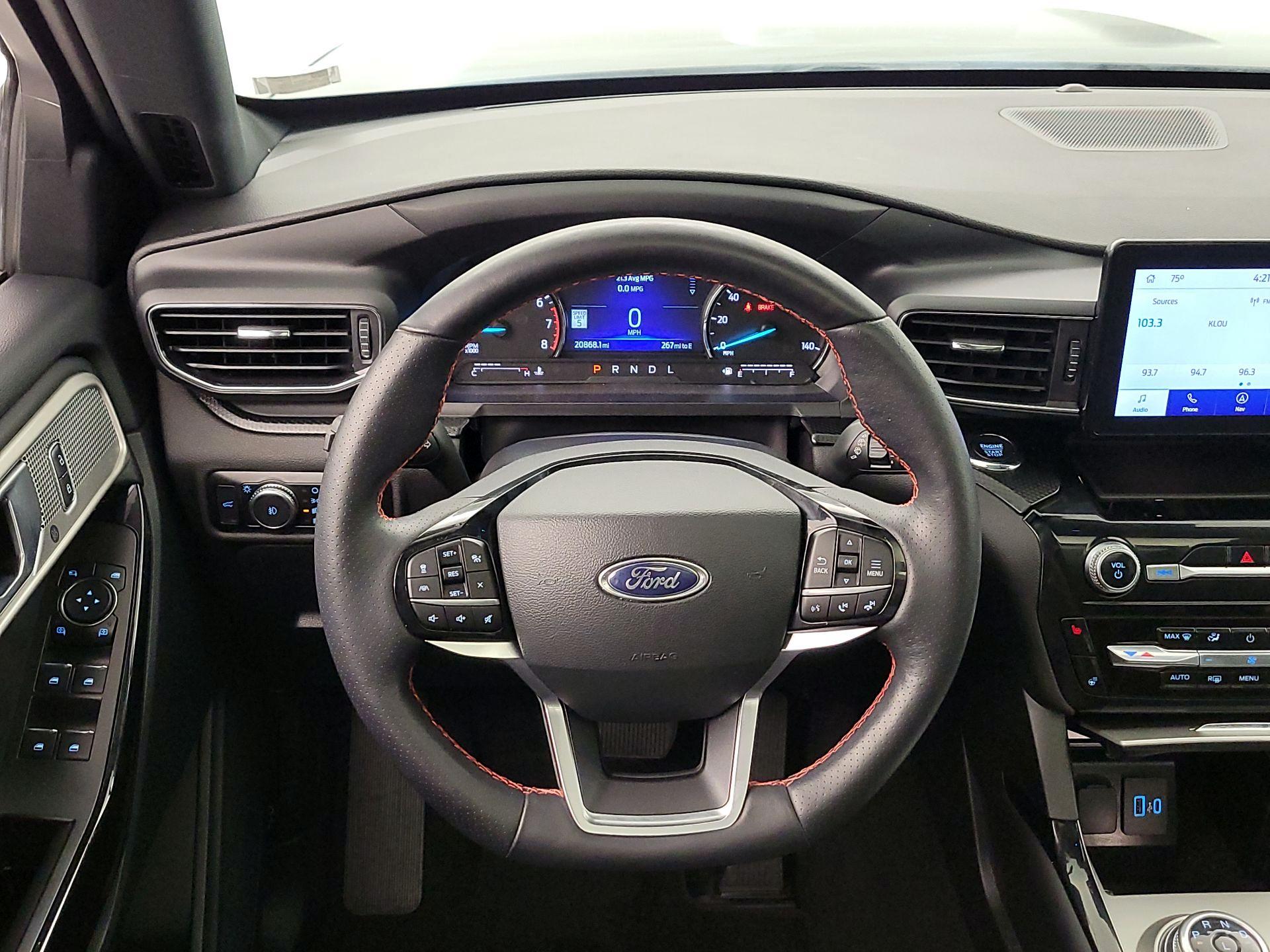 Thumbnail: 2022 Ford Explorer - 10