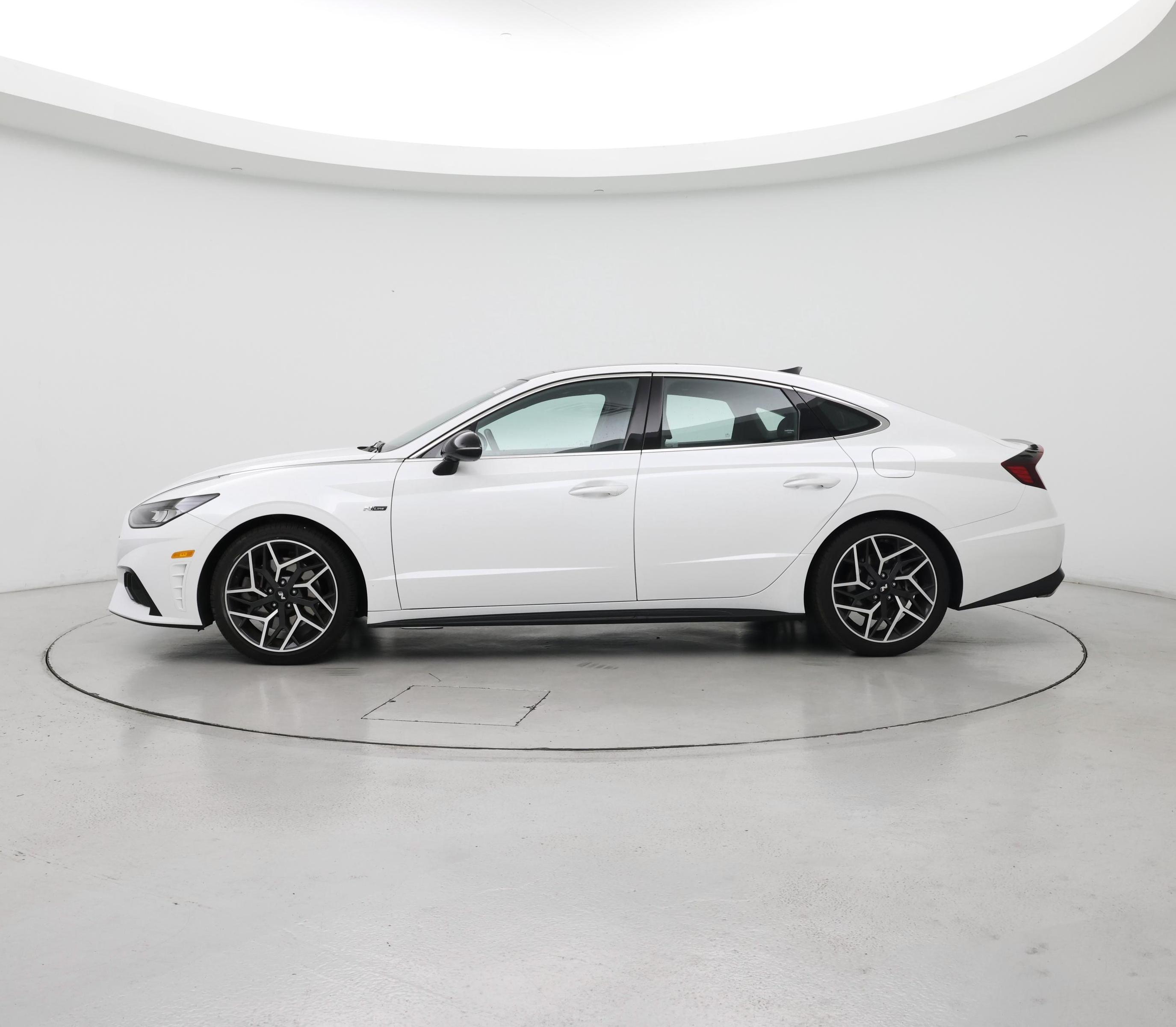 Thumbnail: 2022 Hyundai Sonata - 3