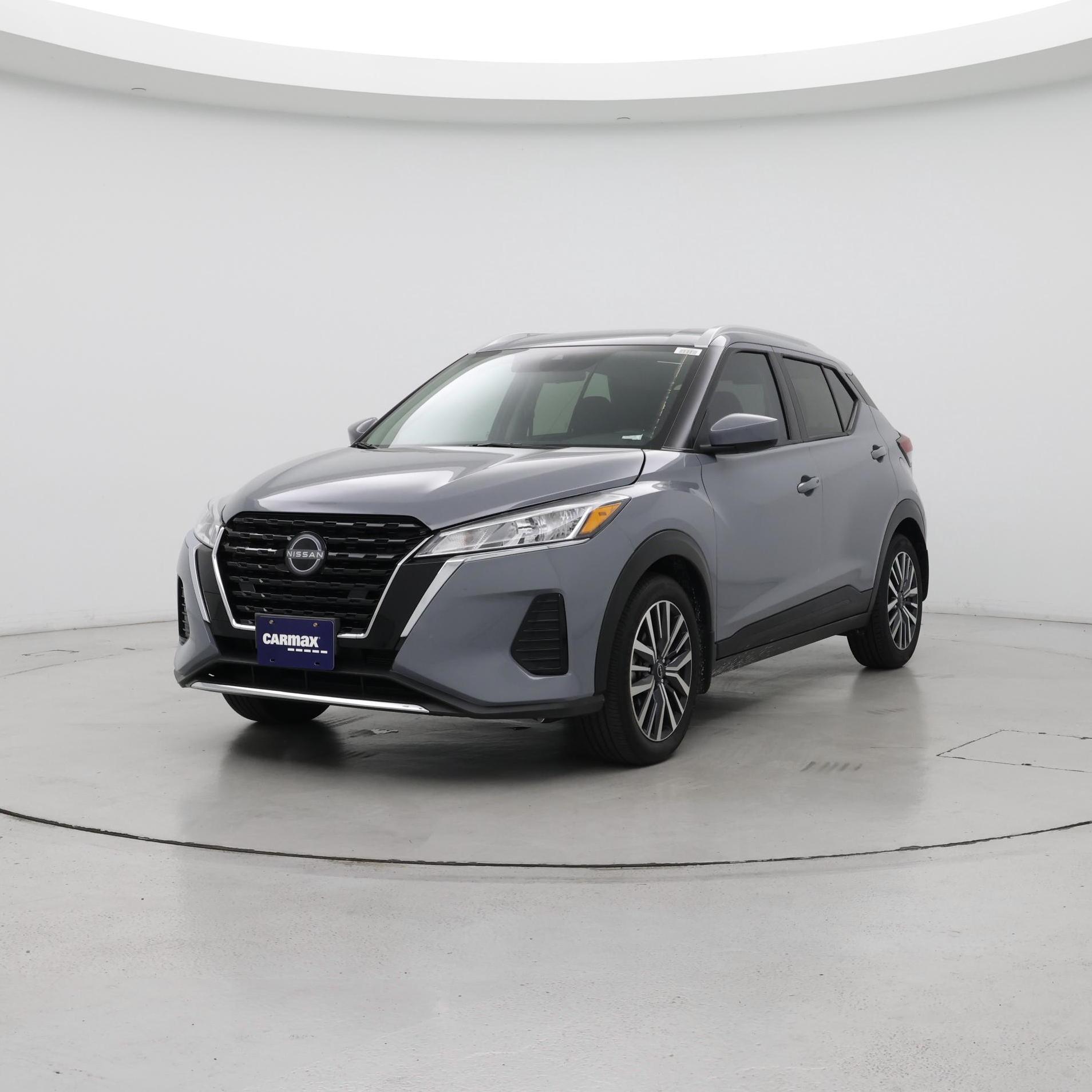 Thumbnail: 2023 Nissan Kicks - 4