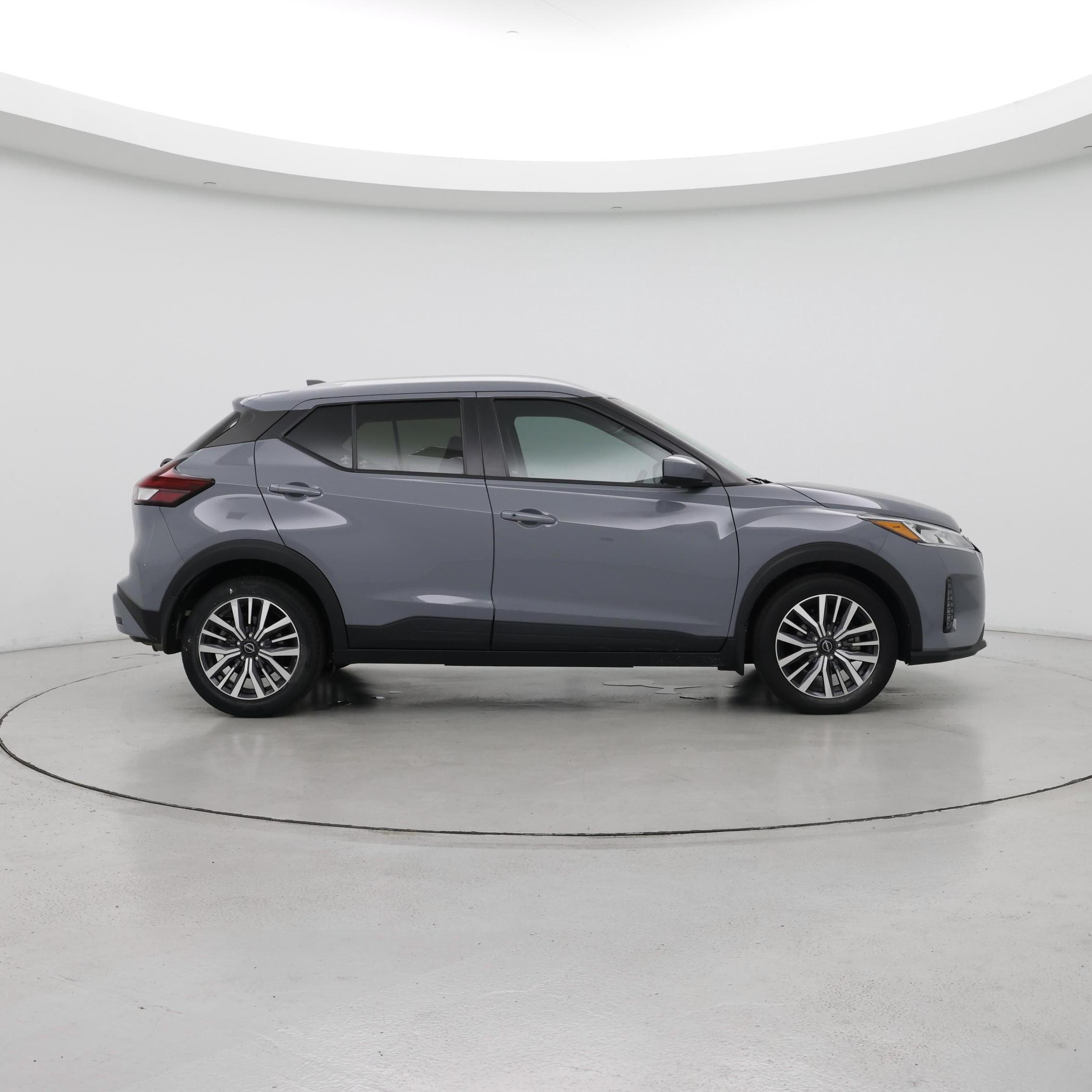 Thumbnail: 2023 Nissan Kicks - 7