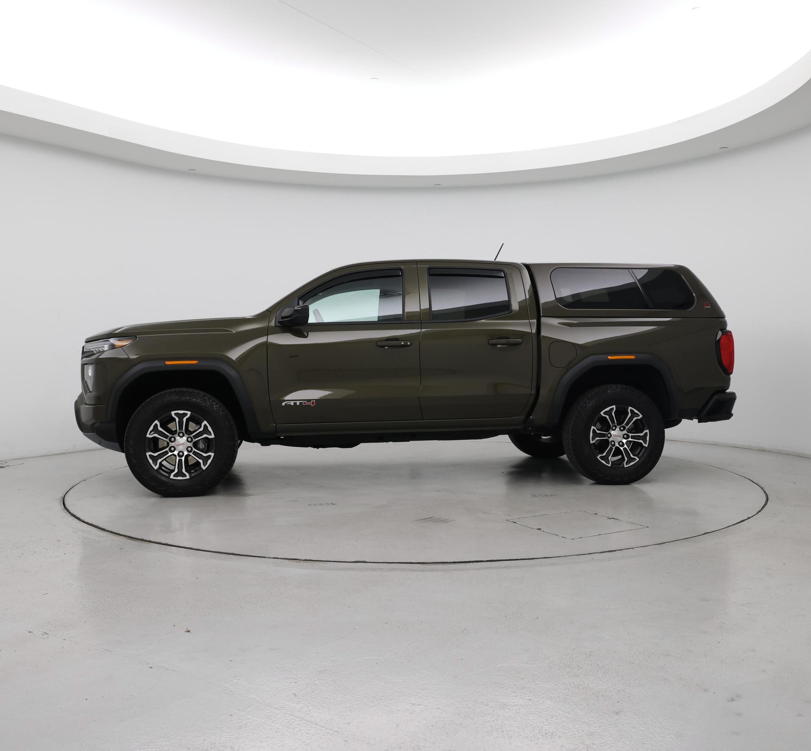 Thumbnail: 2025 GMC Canyon - 3