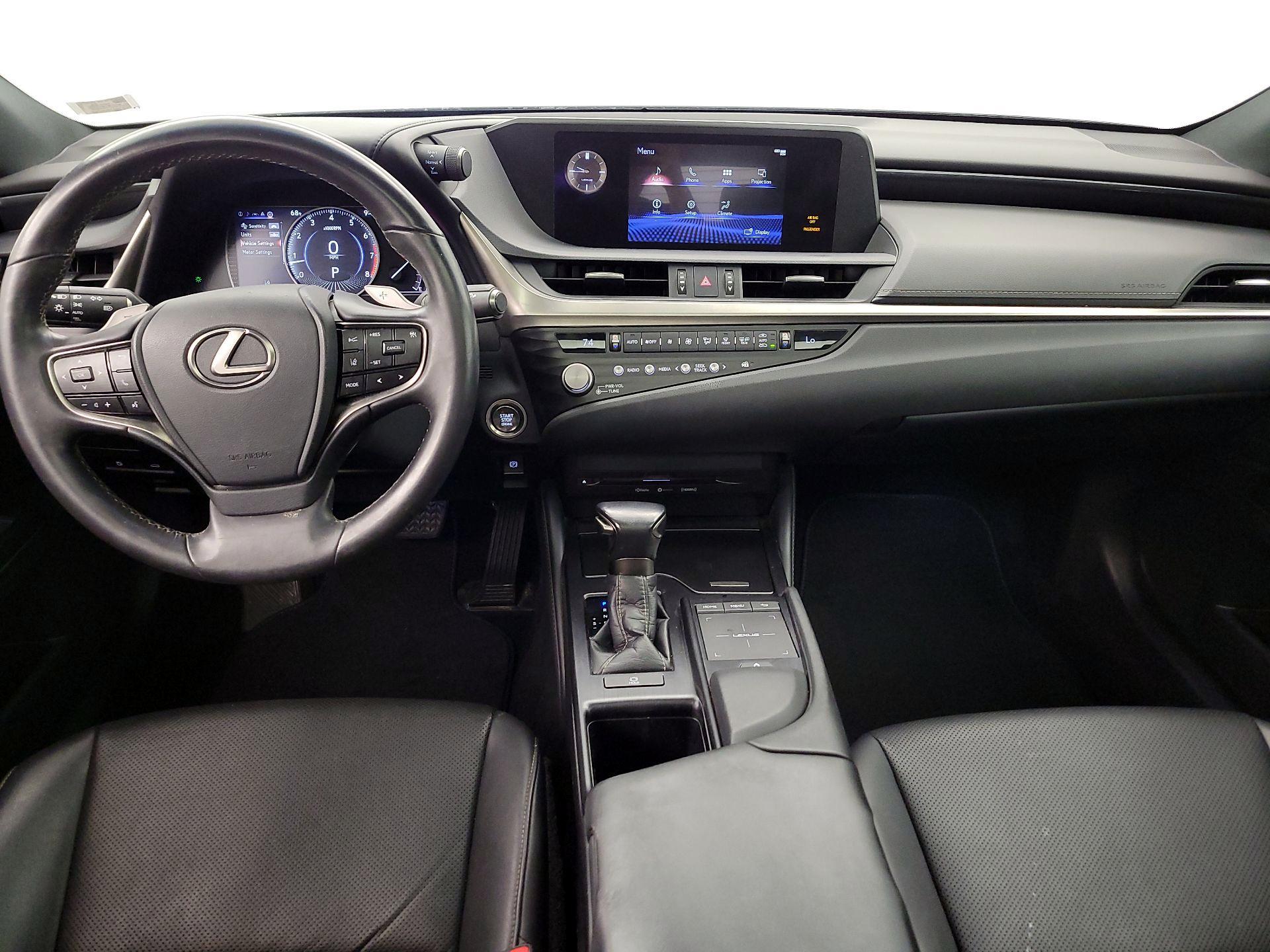Thumbnail: 2021 Lexus ES - 9