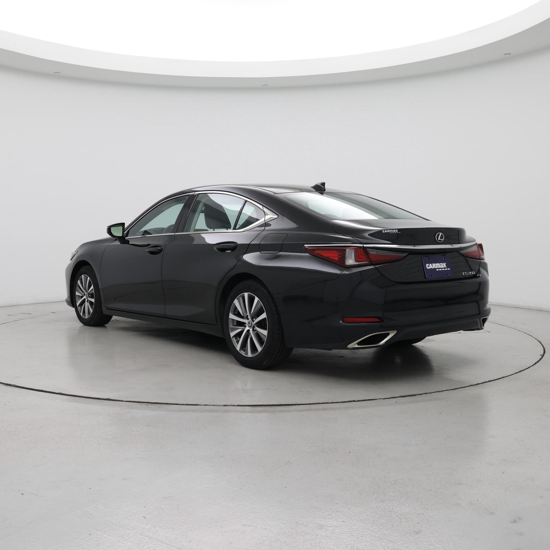 Thumbnail: 2021 Lexus ES - 2
