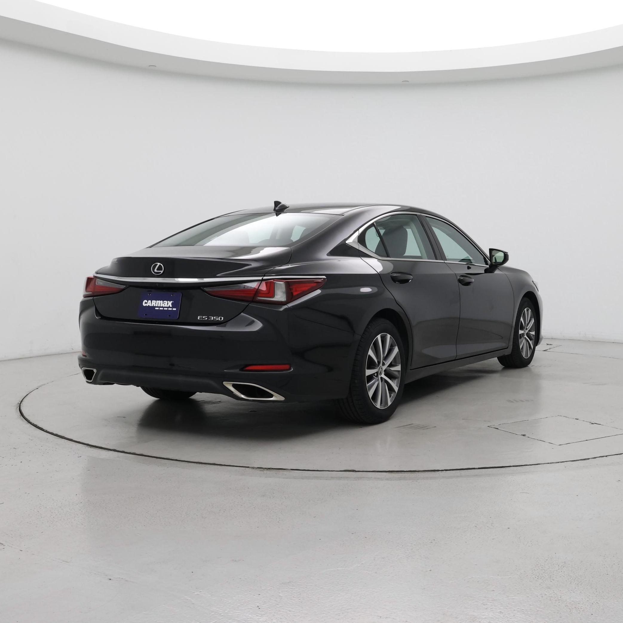 Thumbnail: 2021 Lexus ES - 8