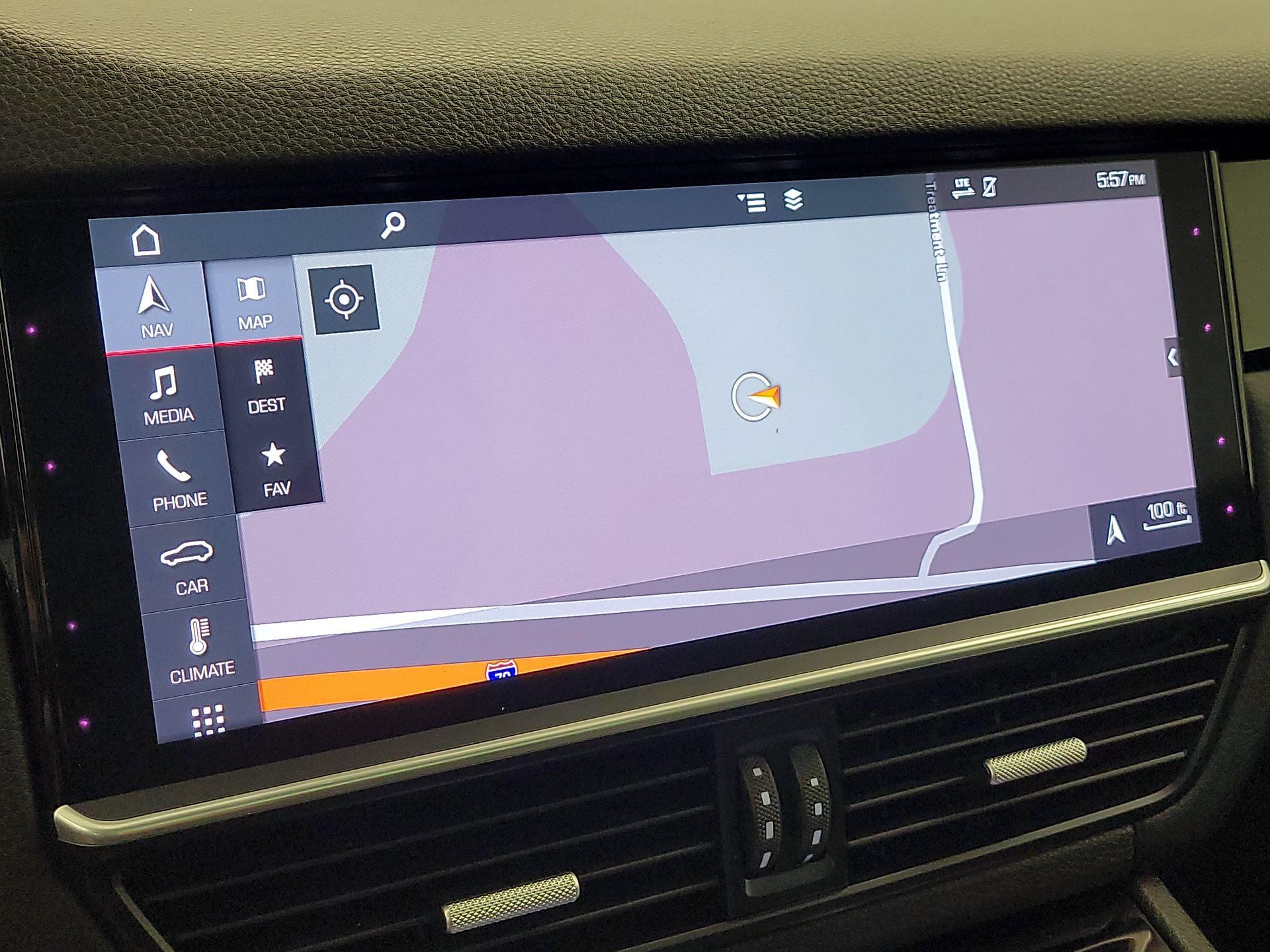 Thumbnail: 2019 Porsche Cayenne - 14