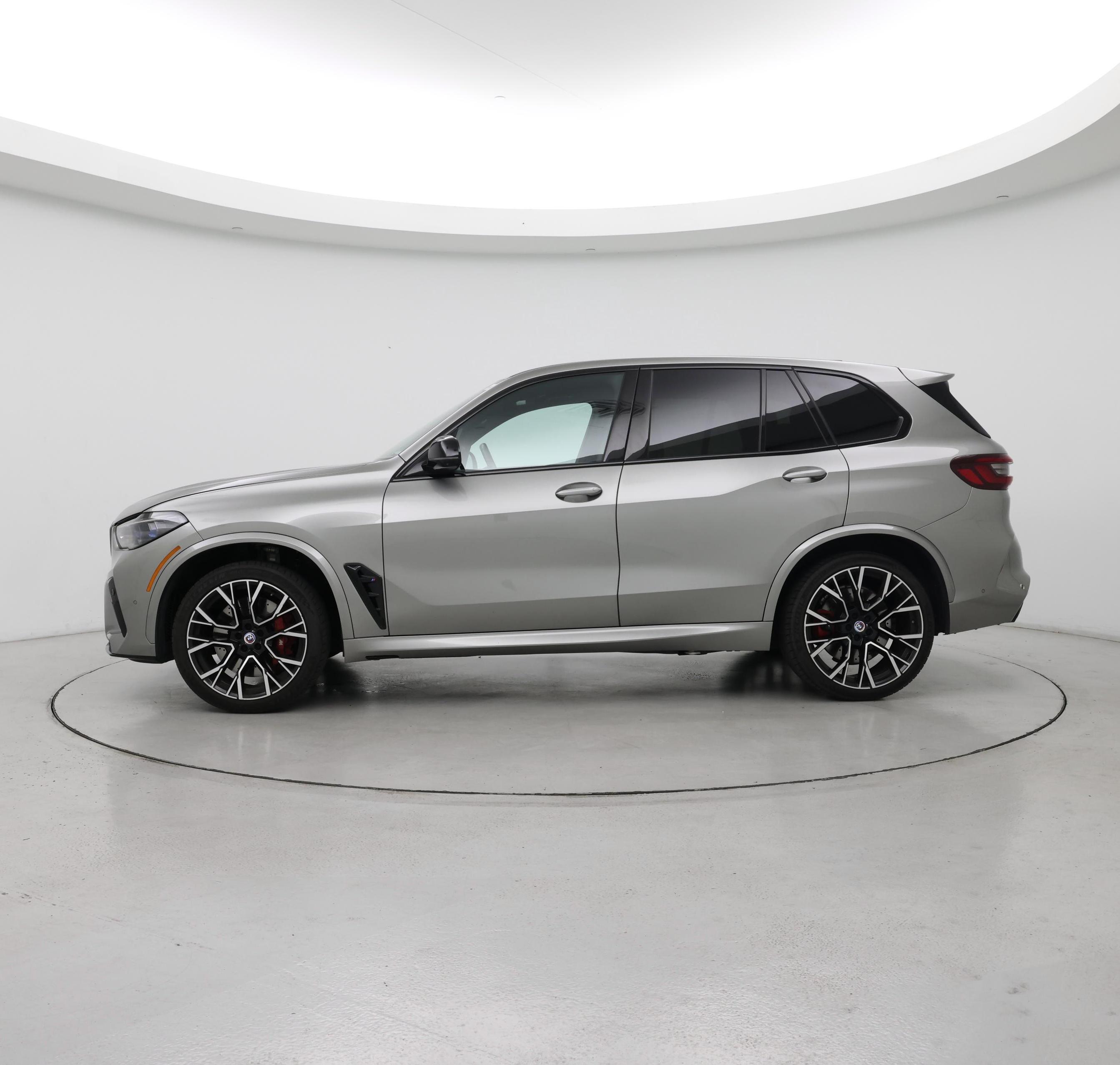 Thumbnail: 2023 BMW X5 - 3