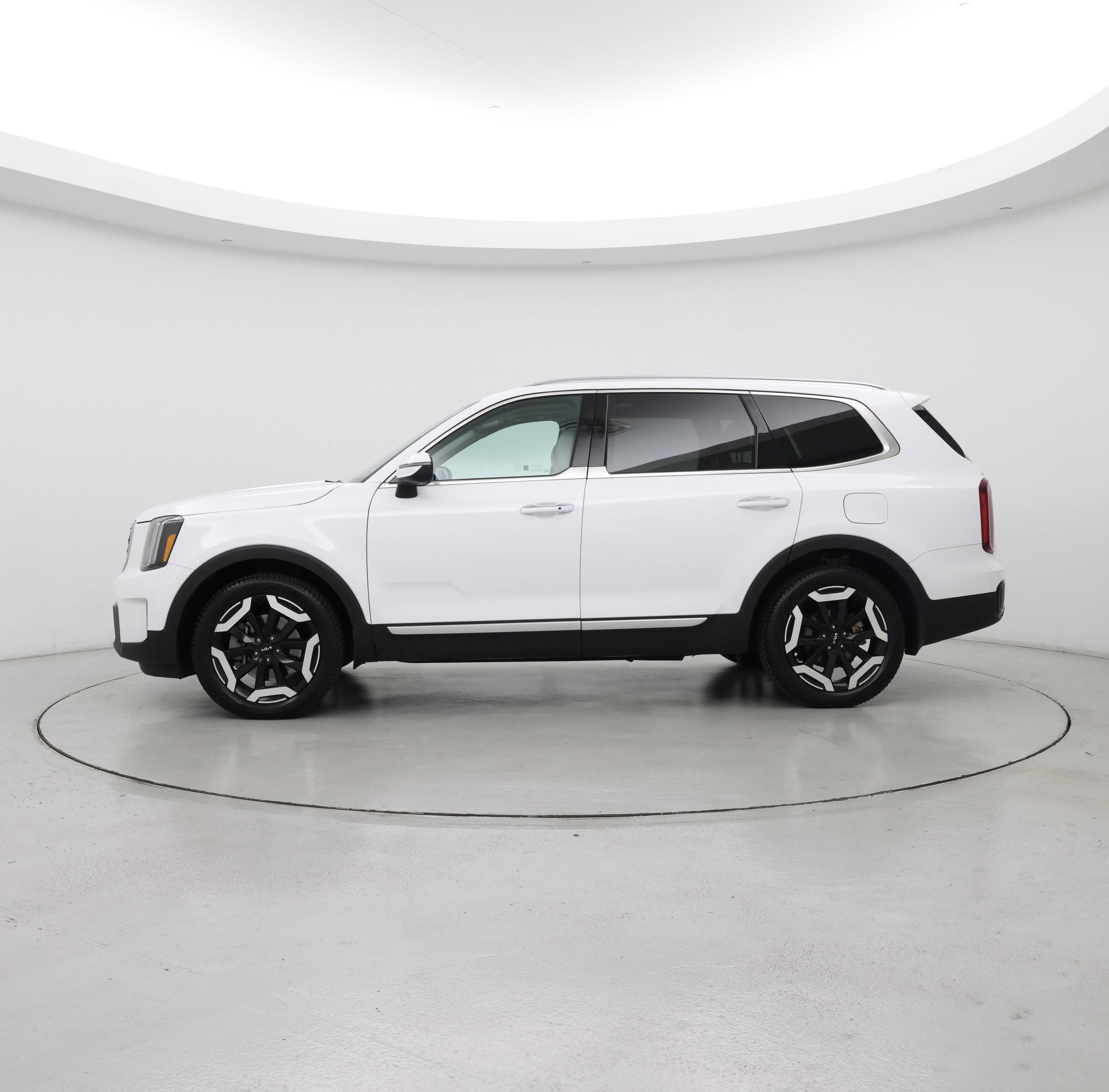 Thumbnail: 2024 Kia Telluride - 3
