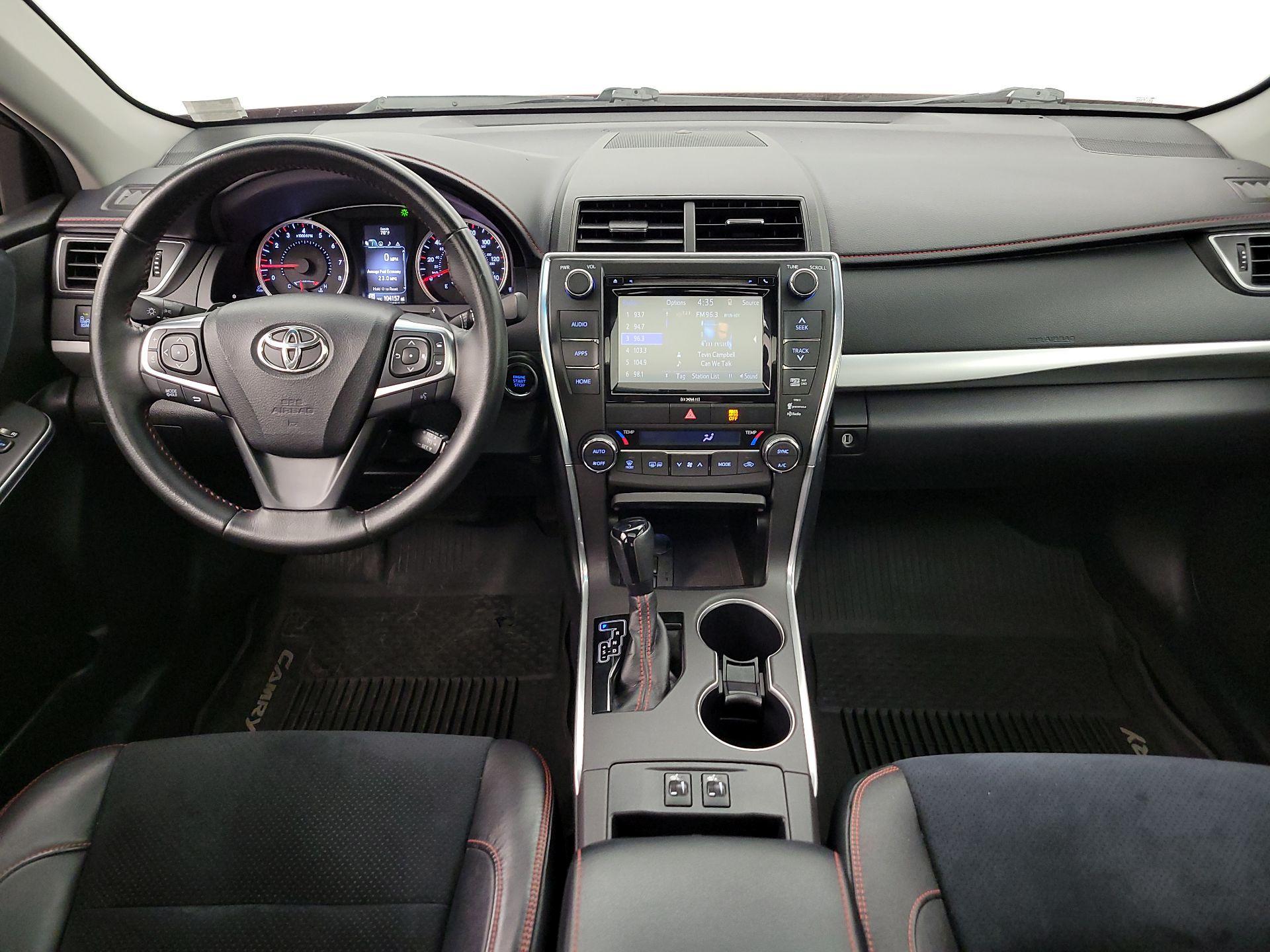Thumbnail: 2016 Toyota Camry - 9