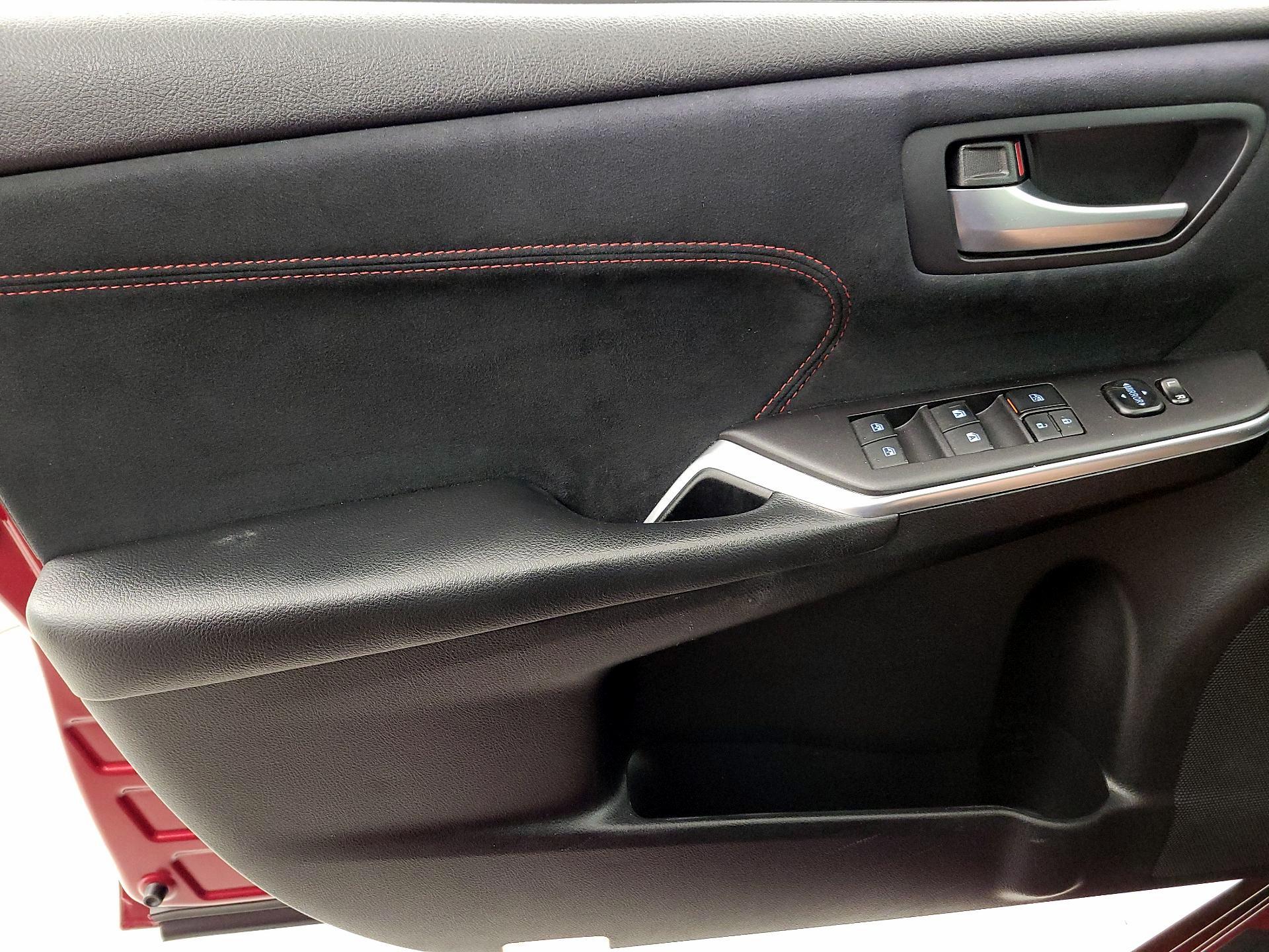 Thumbnail: 2016 Toyota Camry - 12