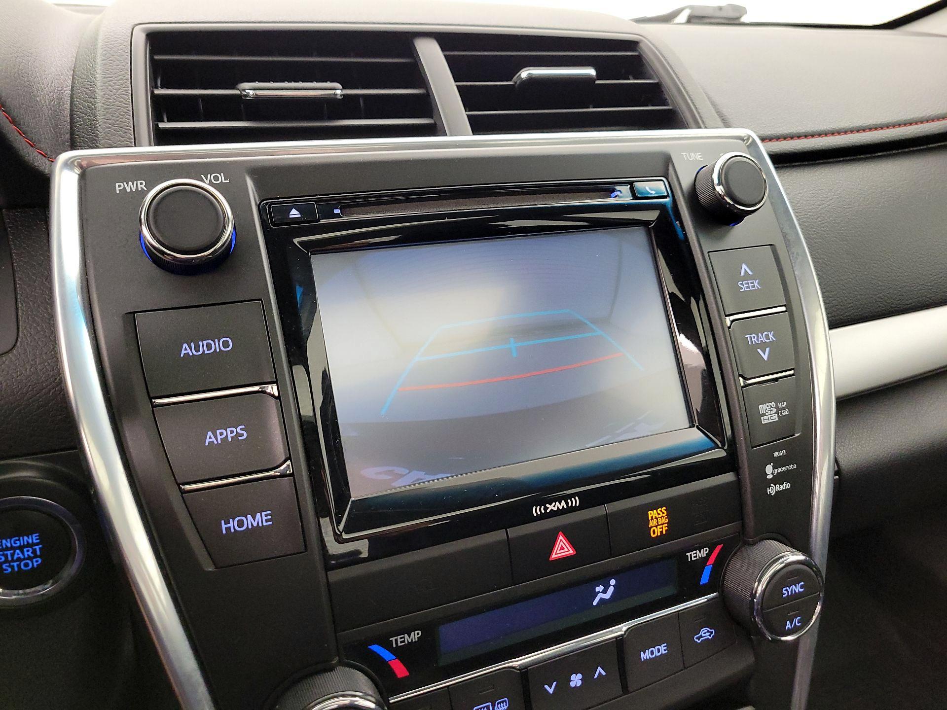 Thumbnail: 2016 Toyota Camry - 14
