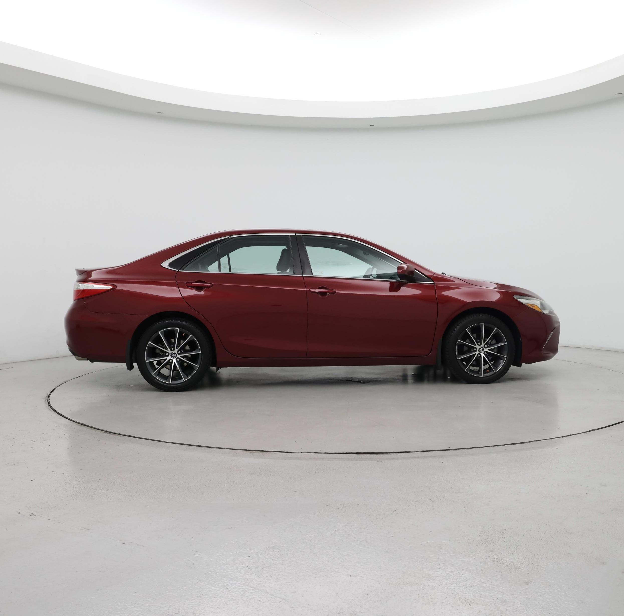 Thumbnail: 2016 Toyota Camry - 7