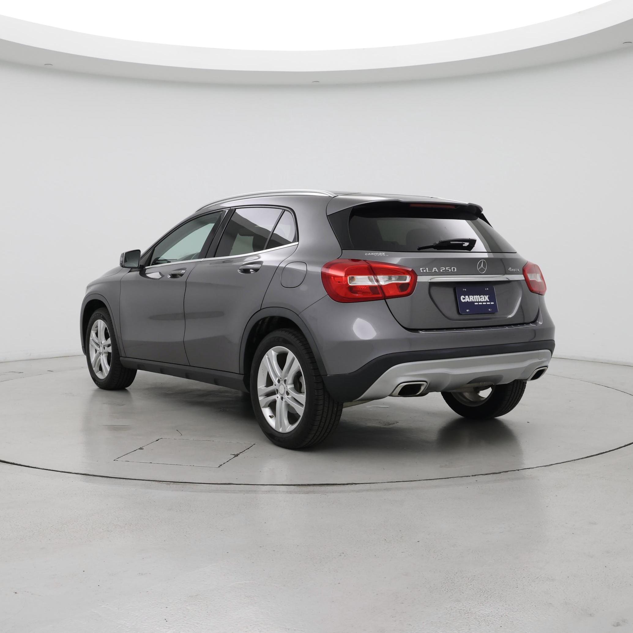 Thumbnail: 2015 Mercedes-Benz GLA - 2