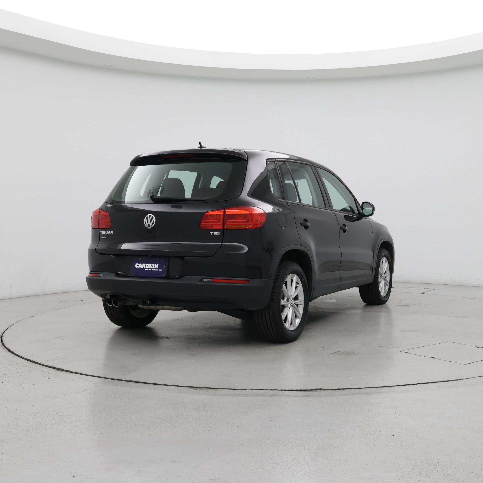 Thumbnail: 2017 Volkswagen Tiguan - 8