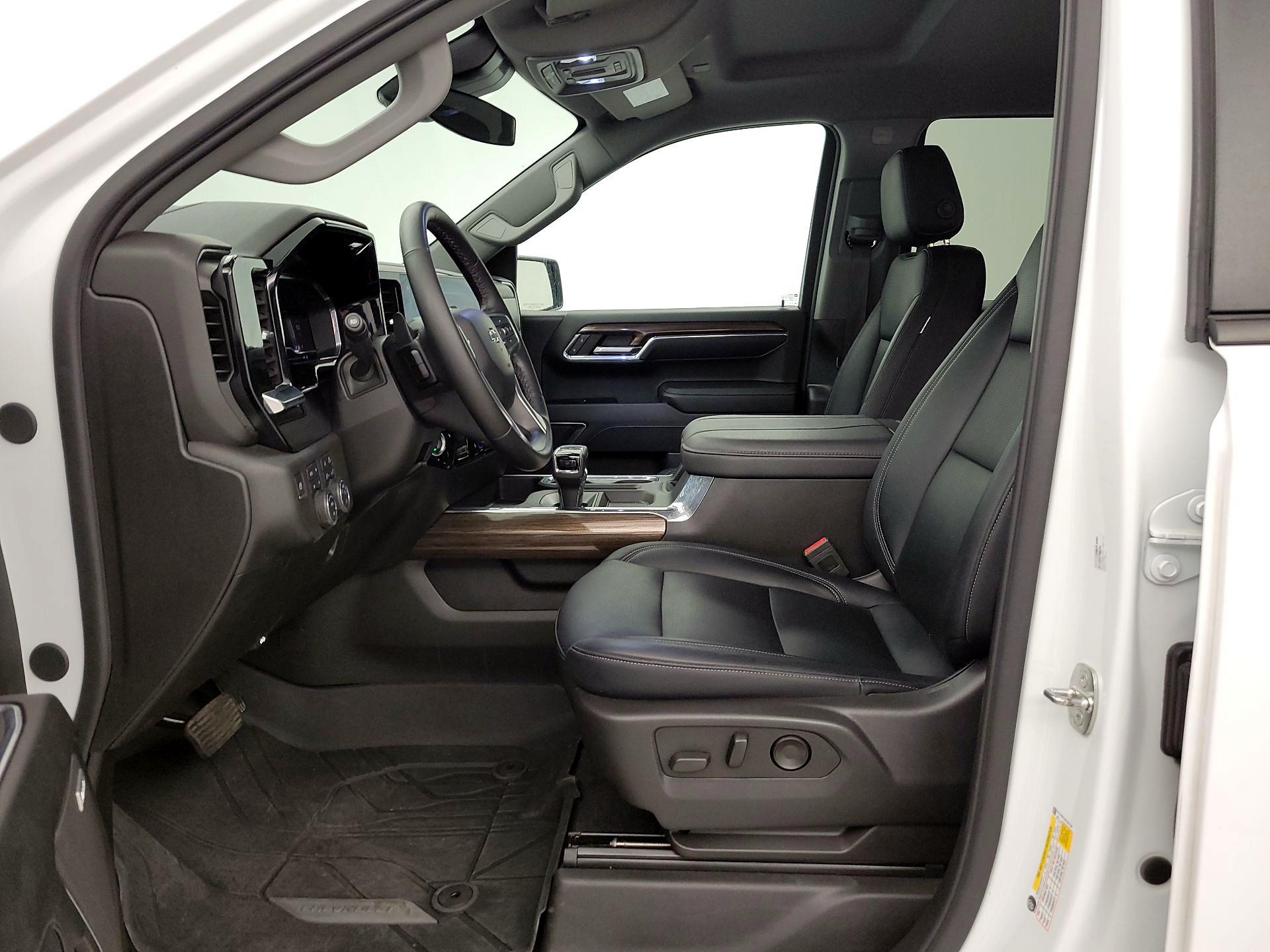 Thumbnail: 2024 Chevrolet Silverado 1500 - 11