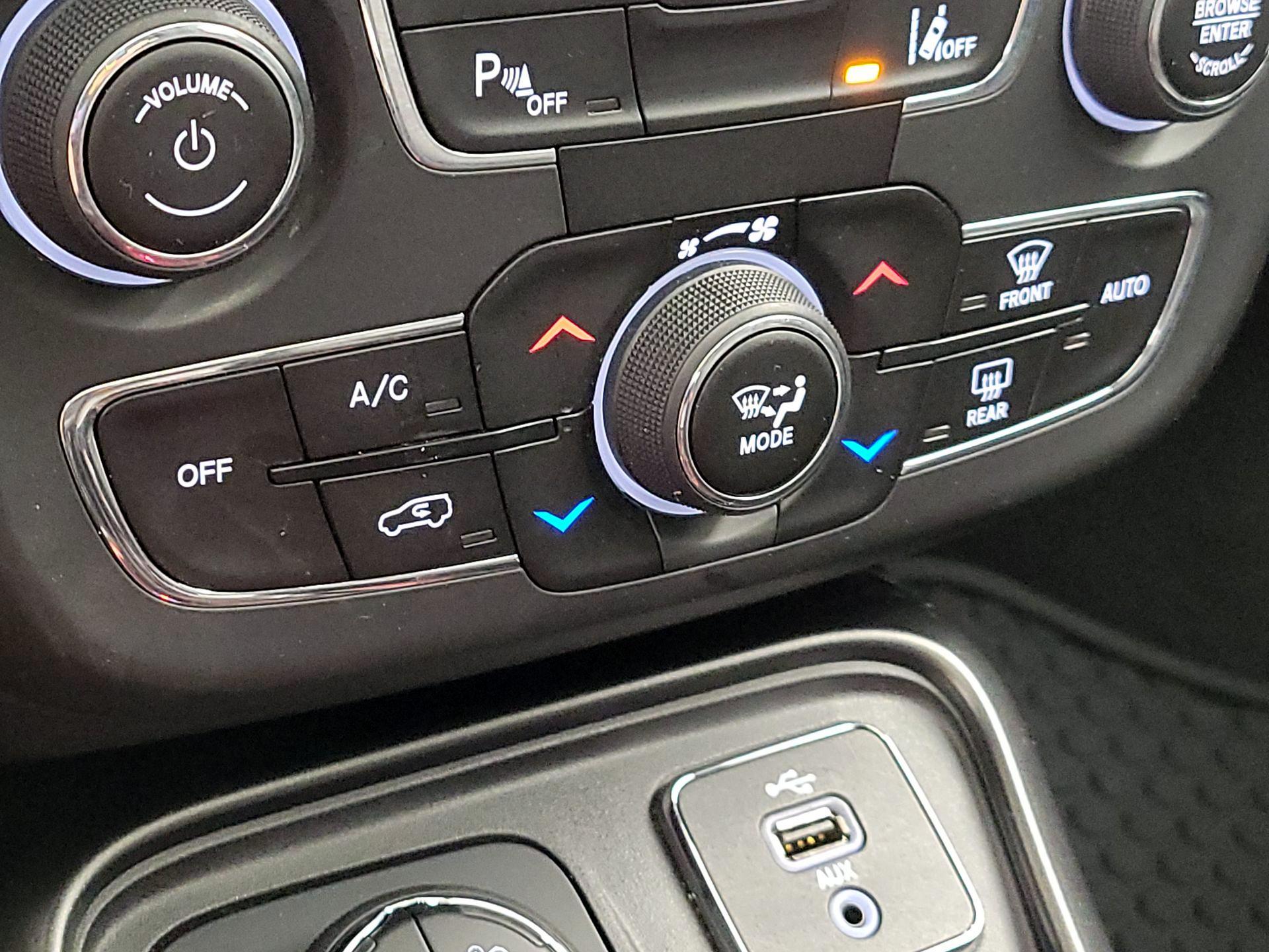 Thumbnail: 2017 Jeep Compass - 17